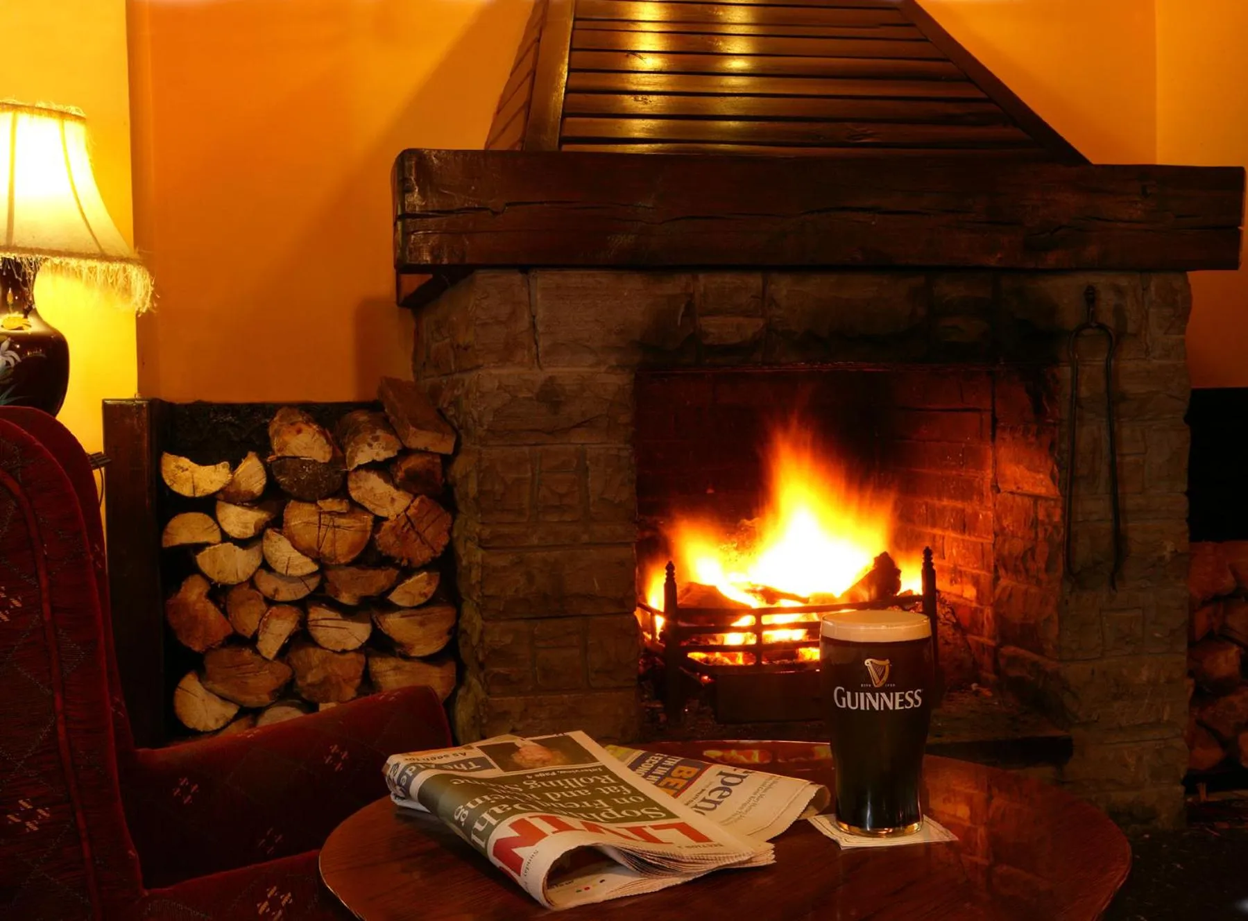 Lounge or bar in Aherlow House Hotel & Lodges