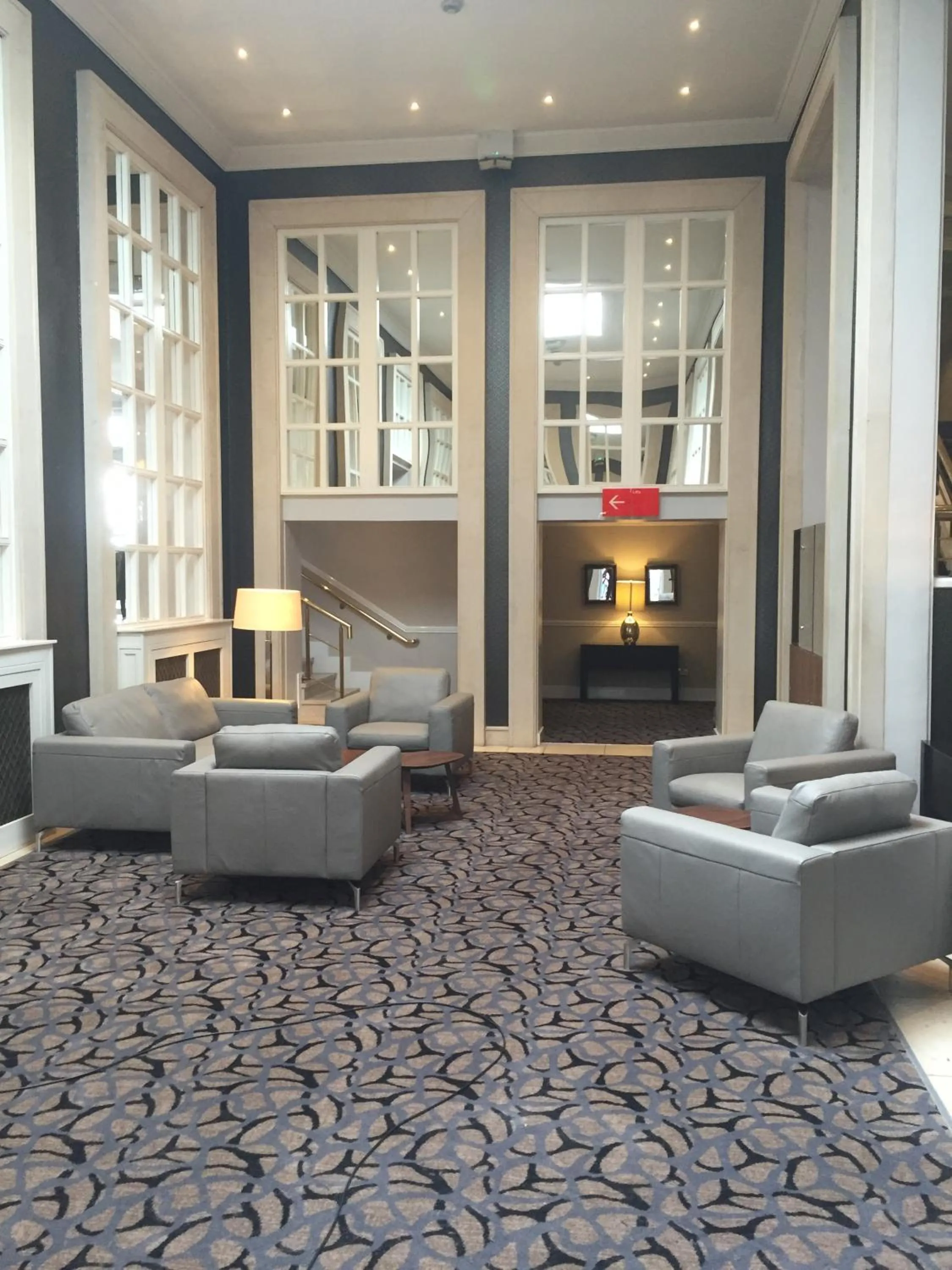 Lobby or reception in Park Inn by Radisson Shannon Airport