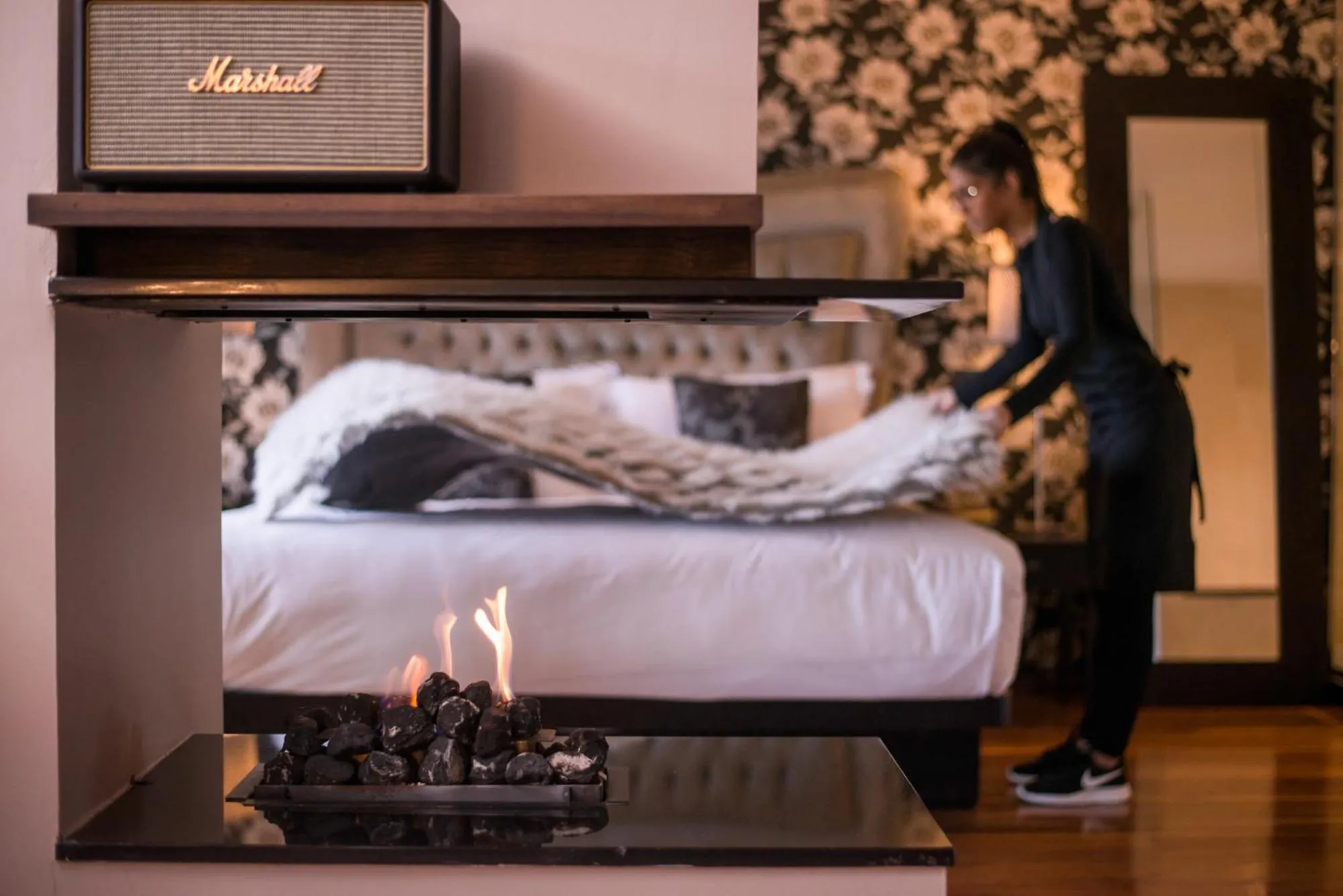 Breakfast, Bed in The Twelve Hotel