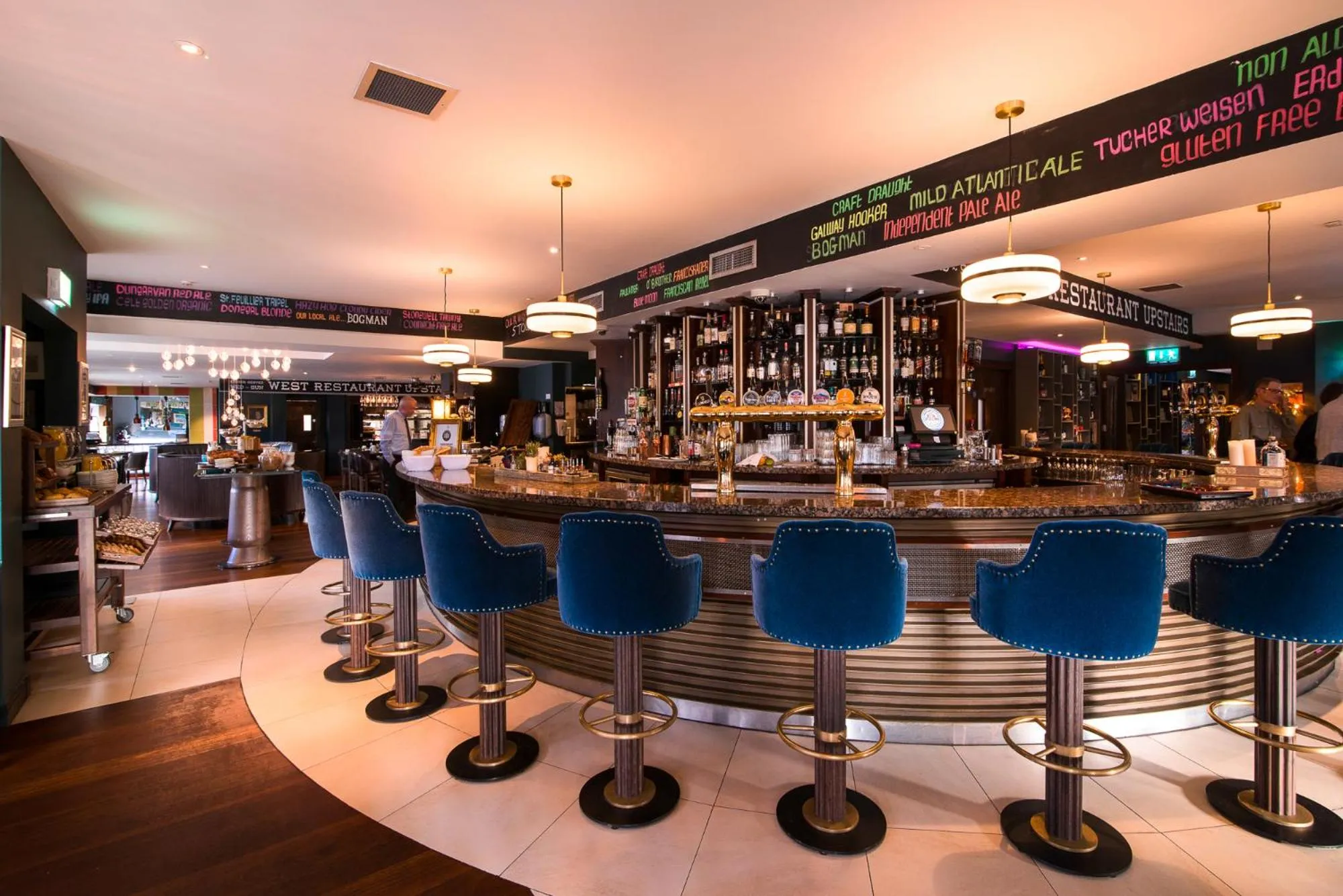 Lounge or bar in The Twelve Hotel