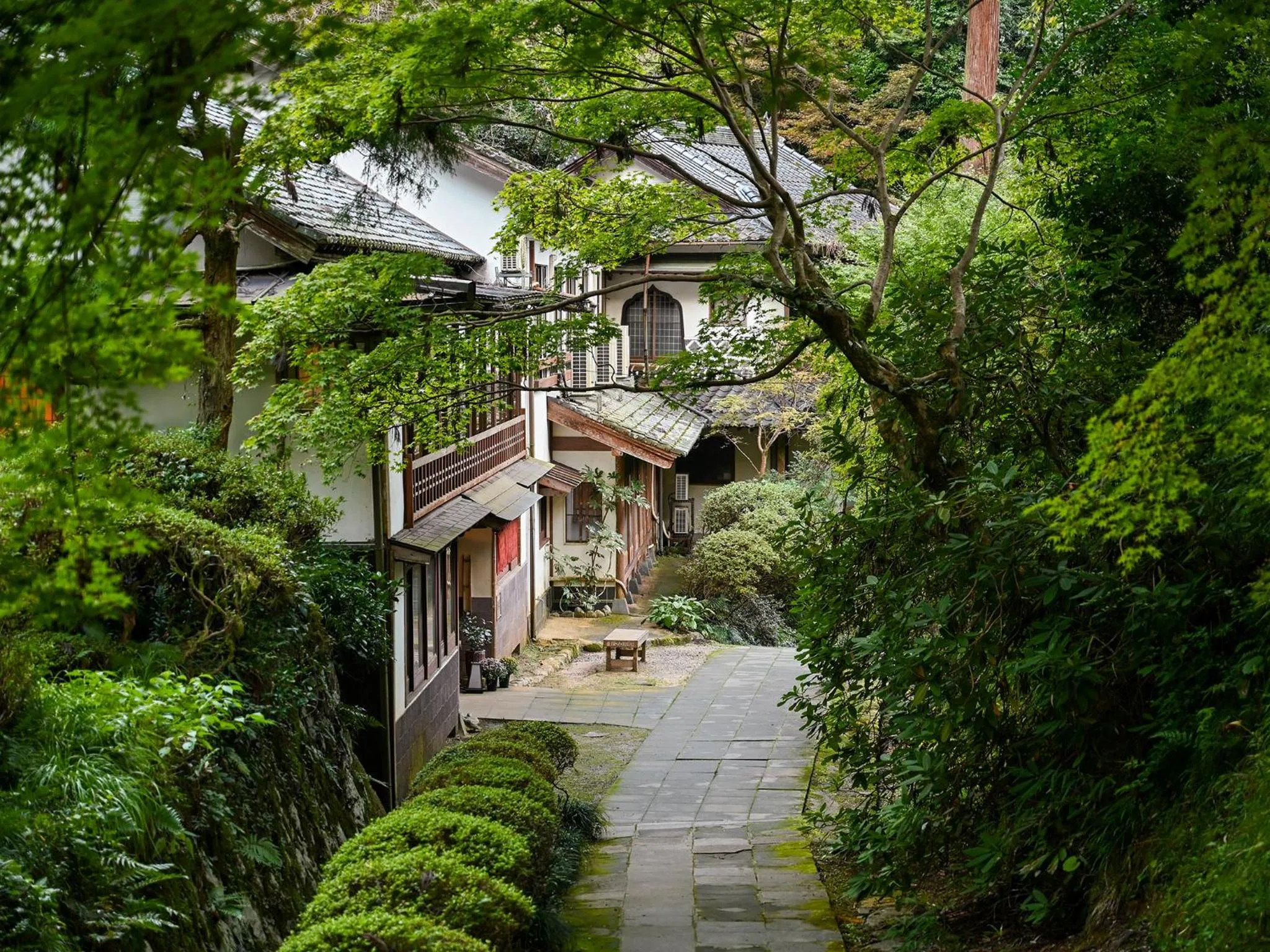 Nearby landmark in Shokinkan