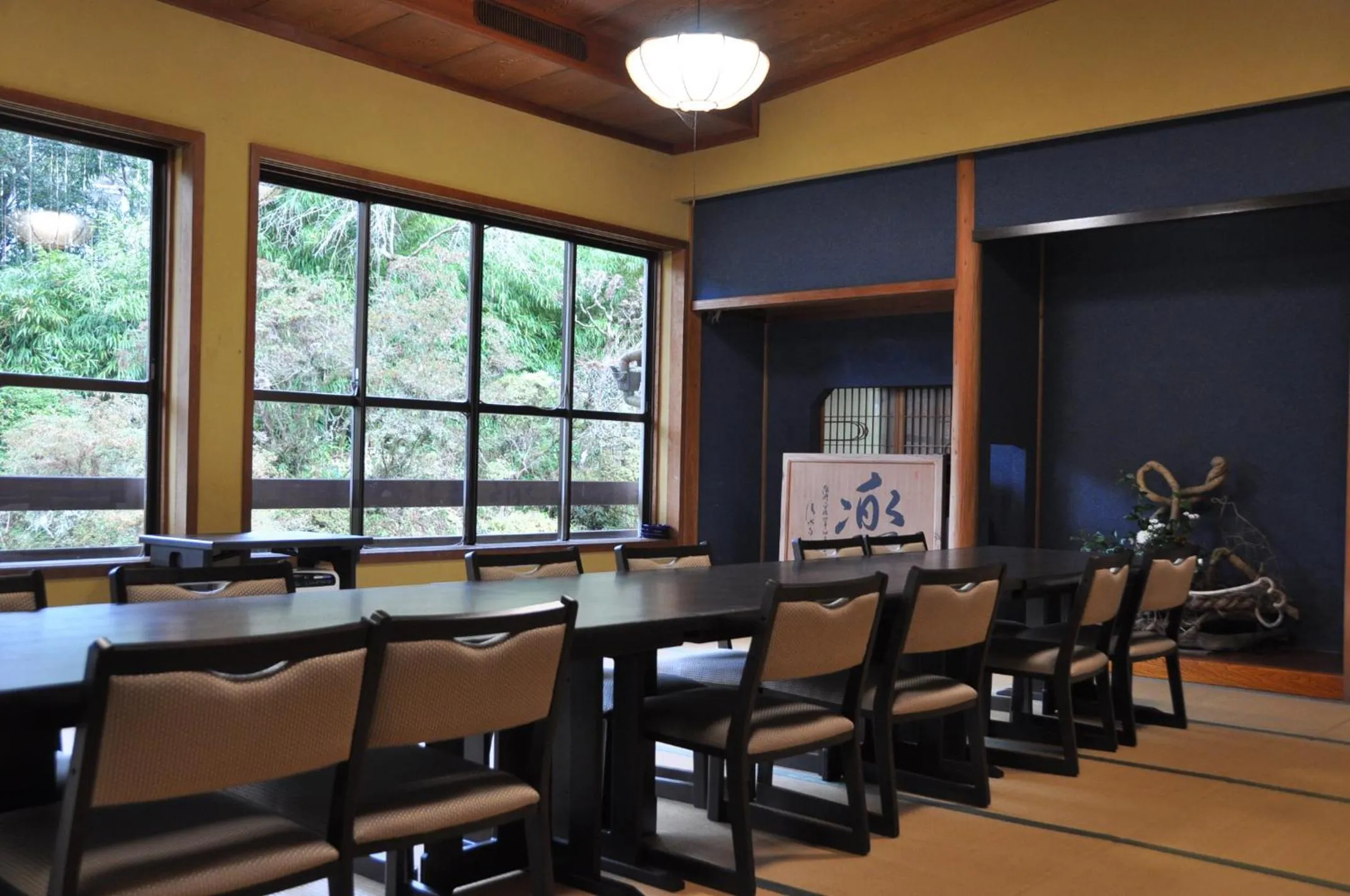 Area and facilities in Shokinkan