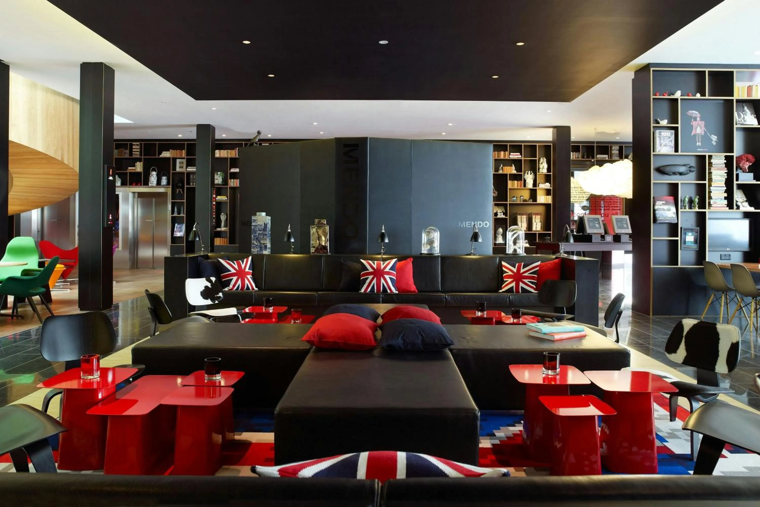 Lobby or reception in citizenM London Bankside
