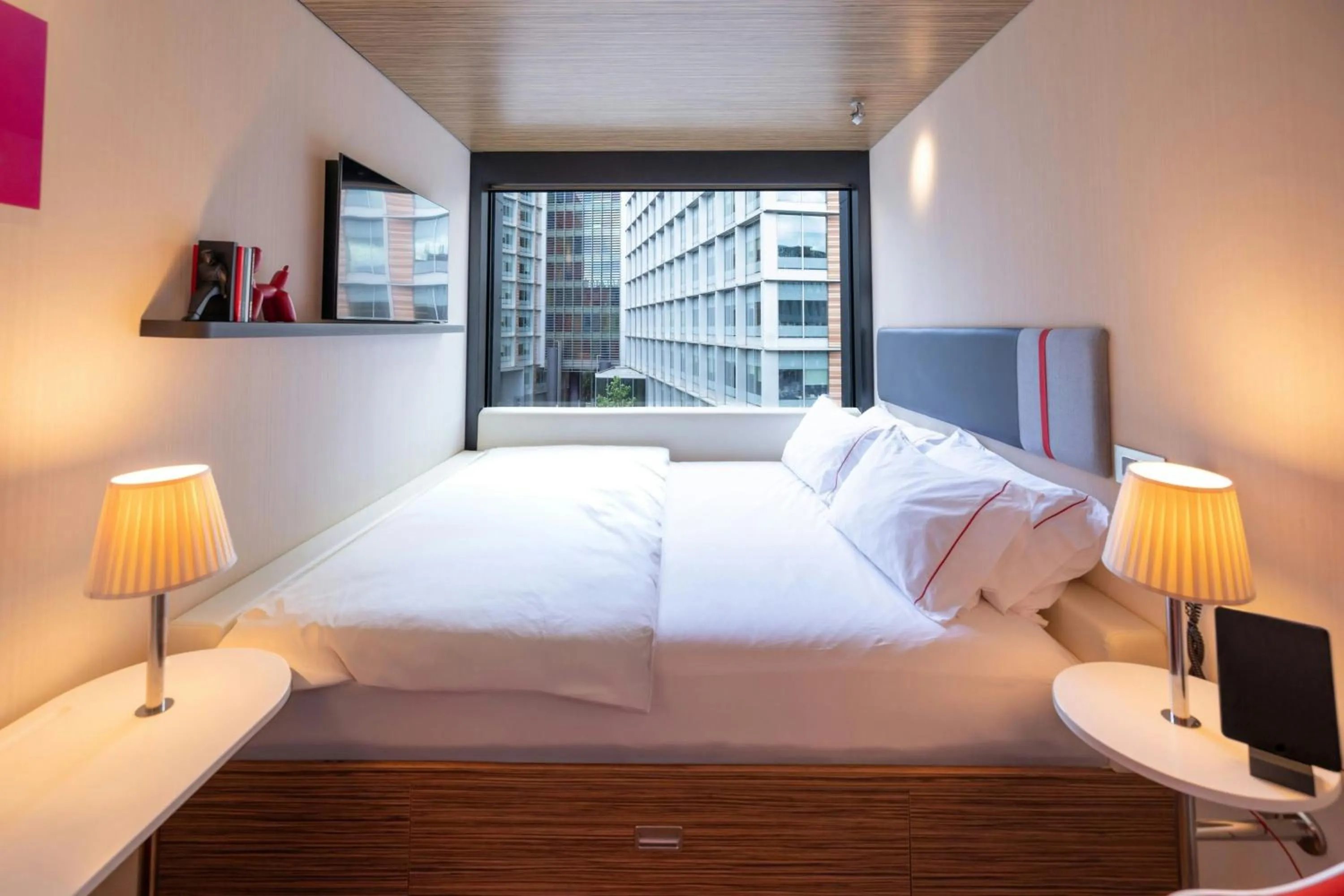 Bedroom, Bed in citizenM London Bankside