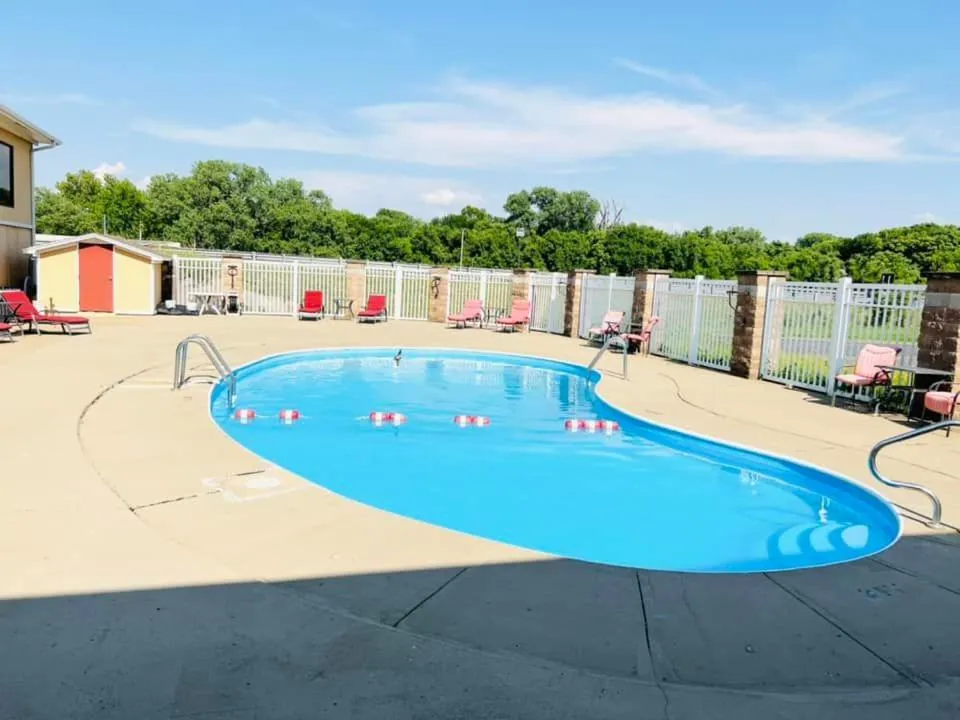 Swimming pool in Super 8 by Wyndham Fort Scott