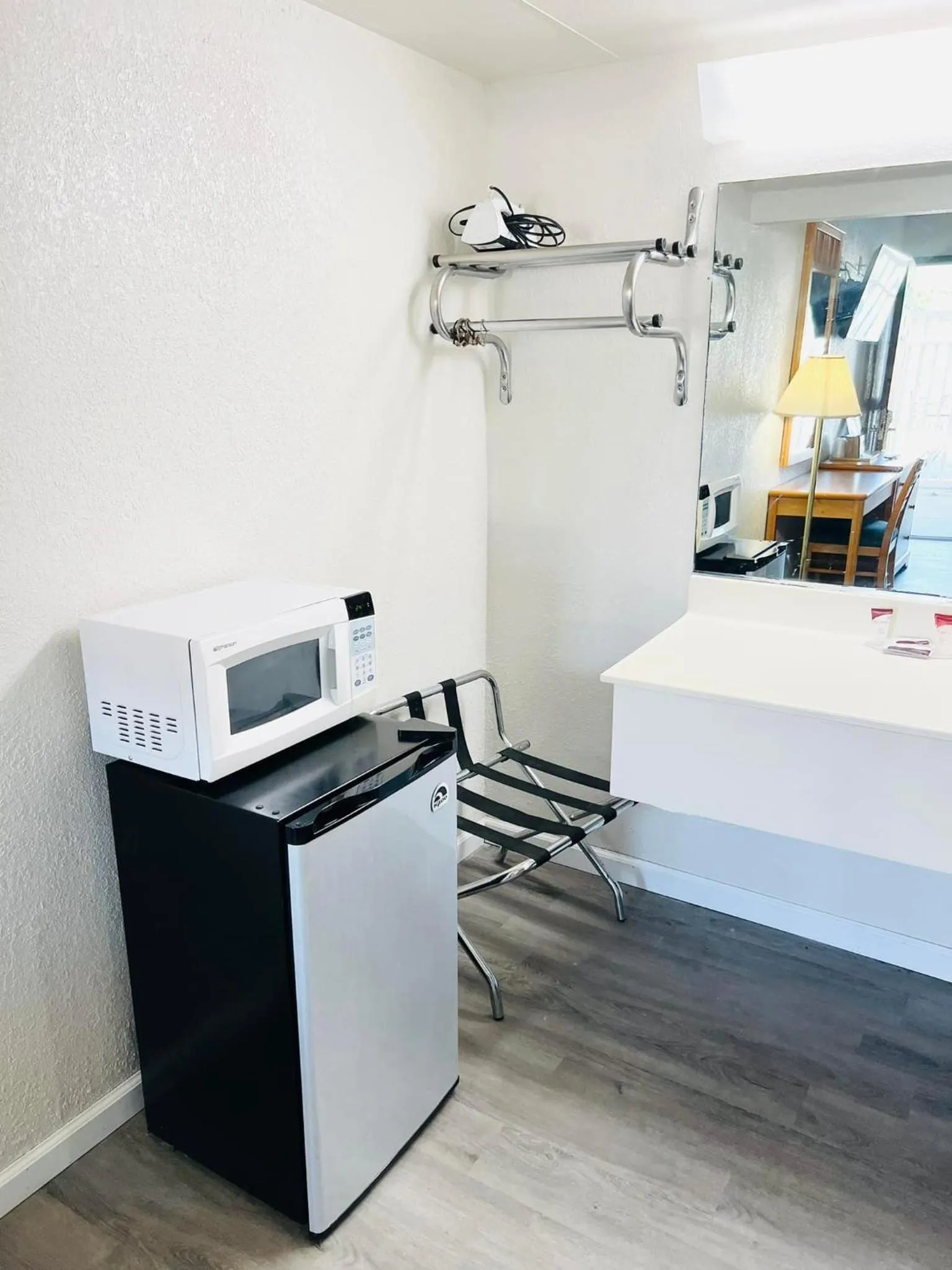 Super 8 by Wyndham Fort Scott