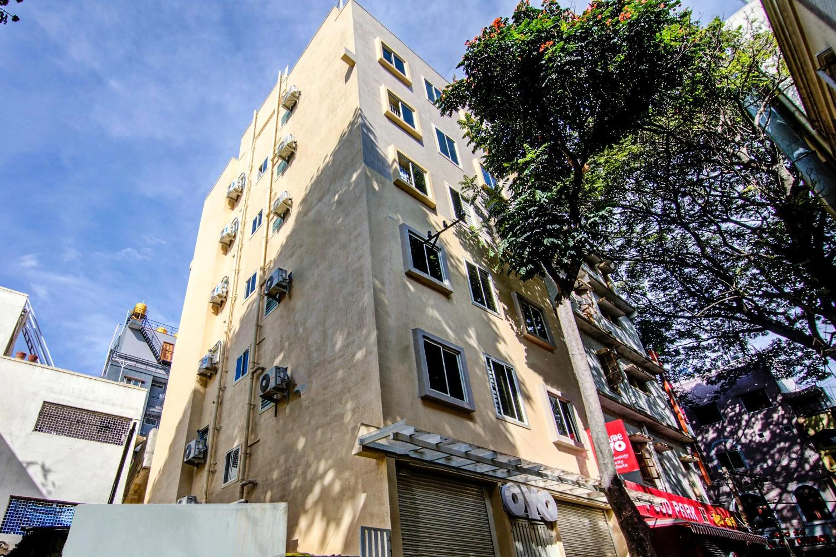 Facade/entrance in Super Hotel O Varcity Comforts Near St. John Medical College