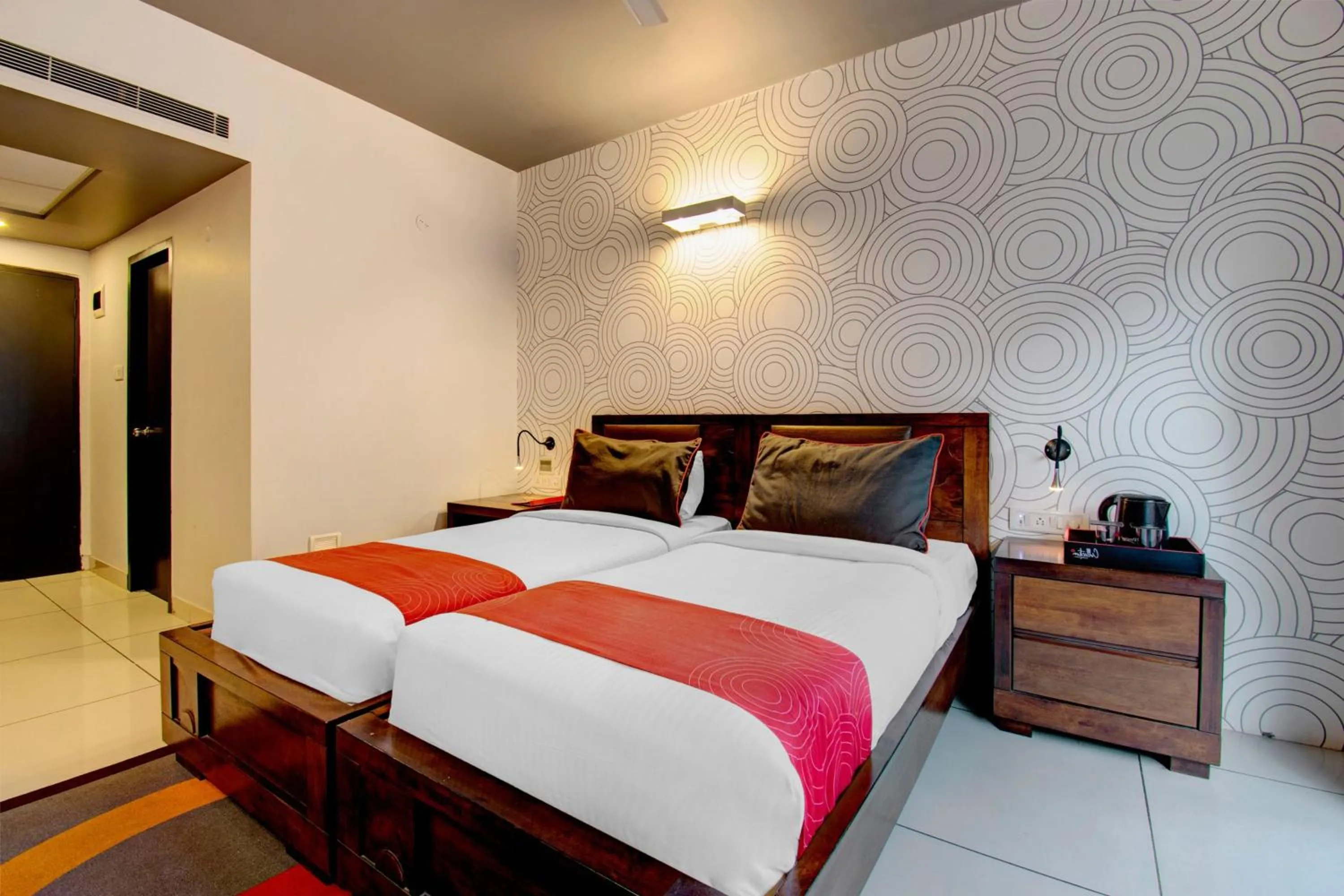 Bedroom, Bed in Super Townhouse Ulsoor