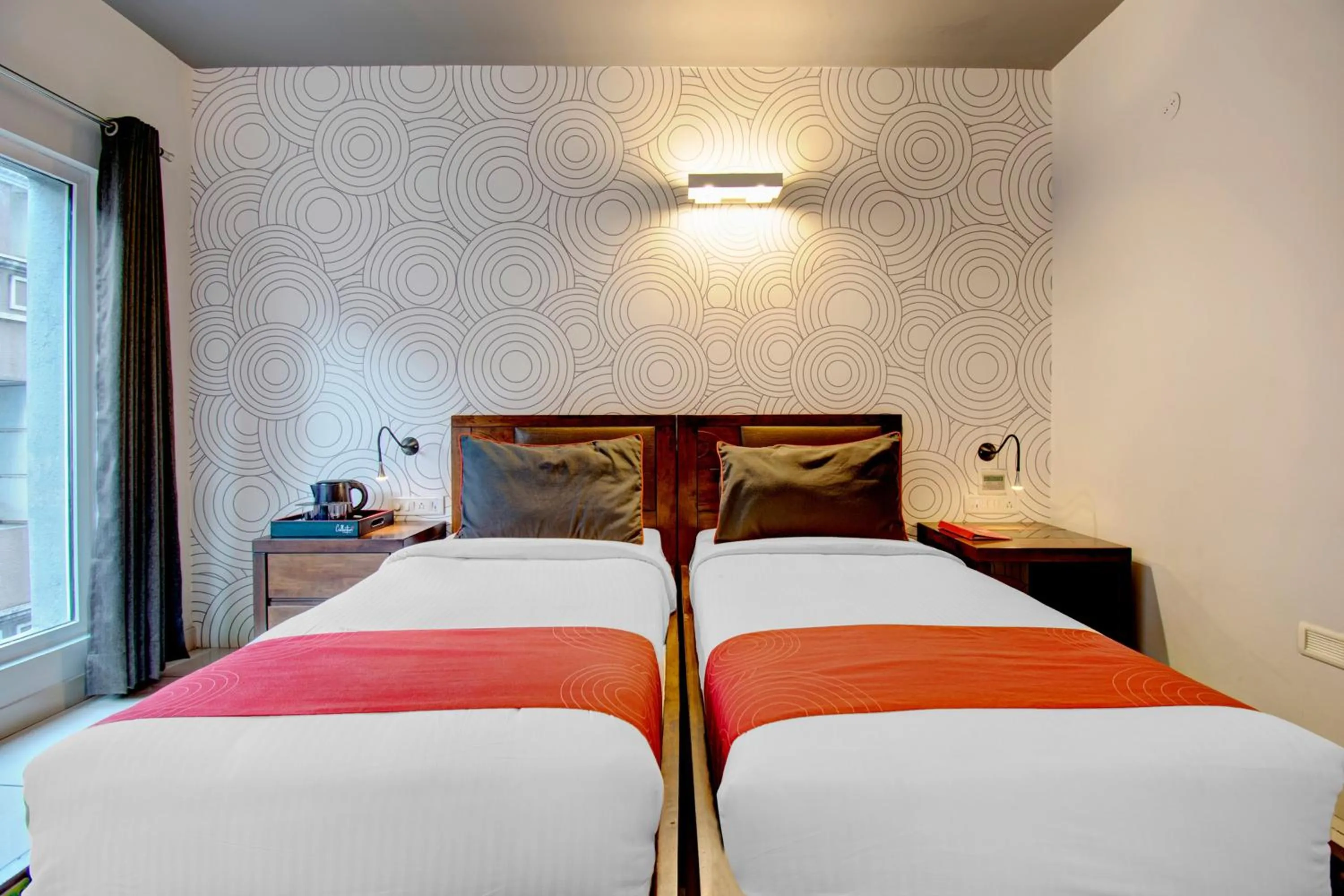 Bedroom, Bed in Super Townhouse Ulsoor