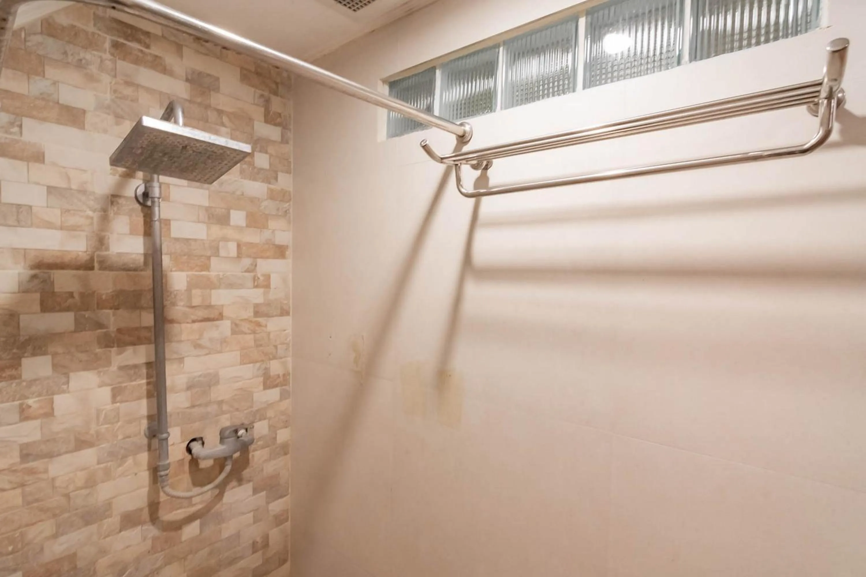 RedDoorz At Hotel Arimbi Dewi Sartika Baru