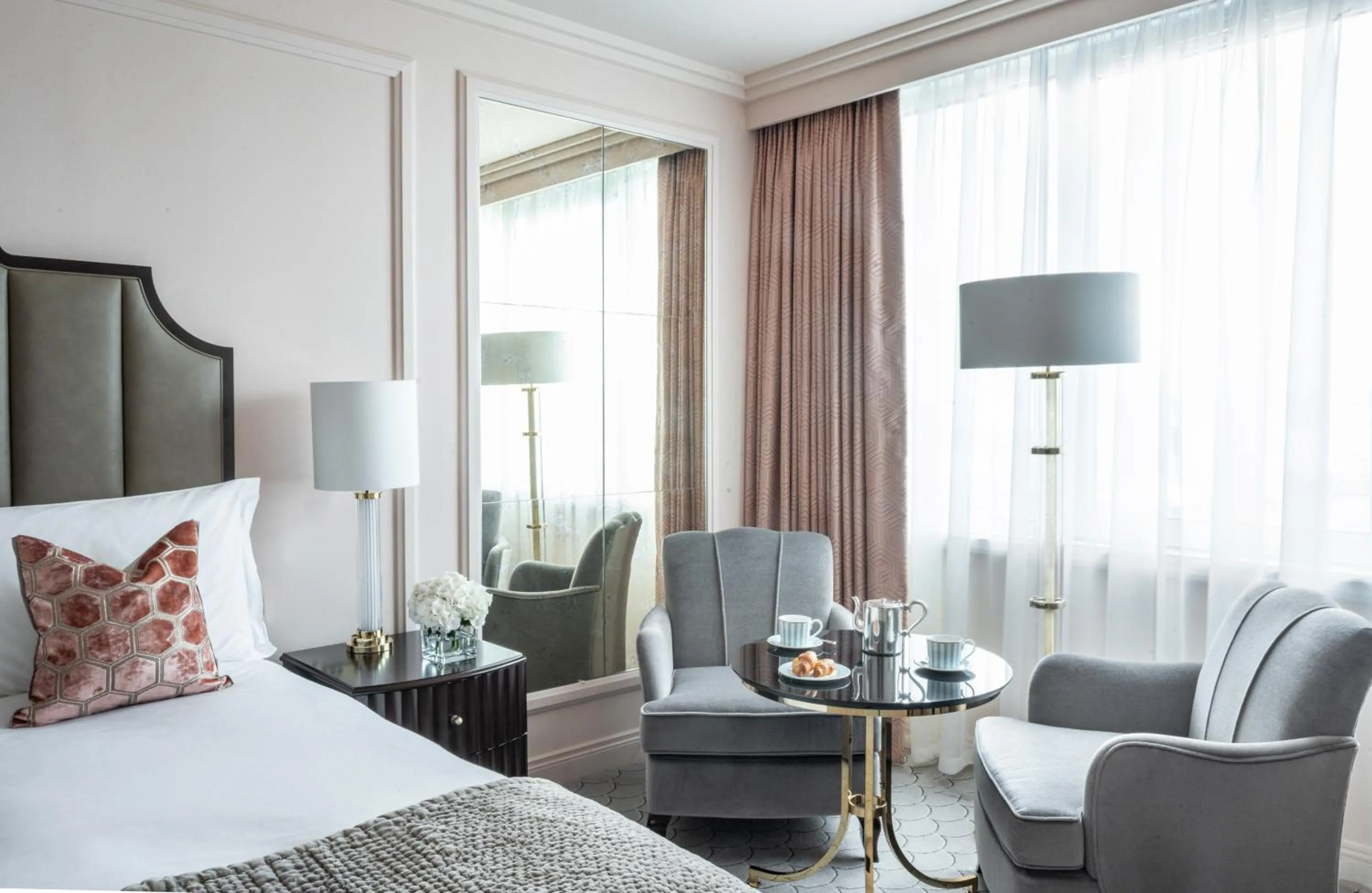 Breakfast, Bed in The Westbury Hotel