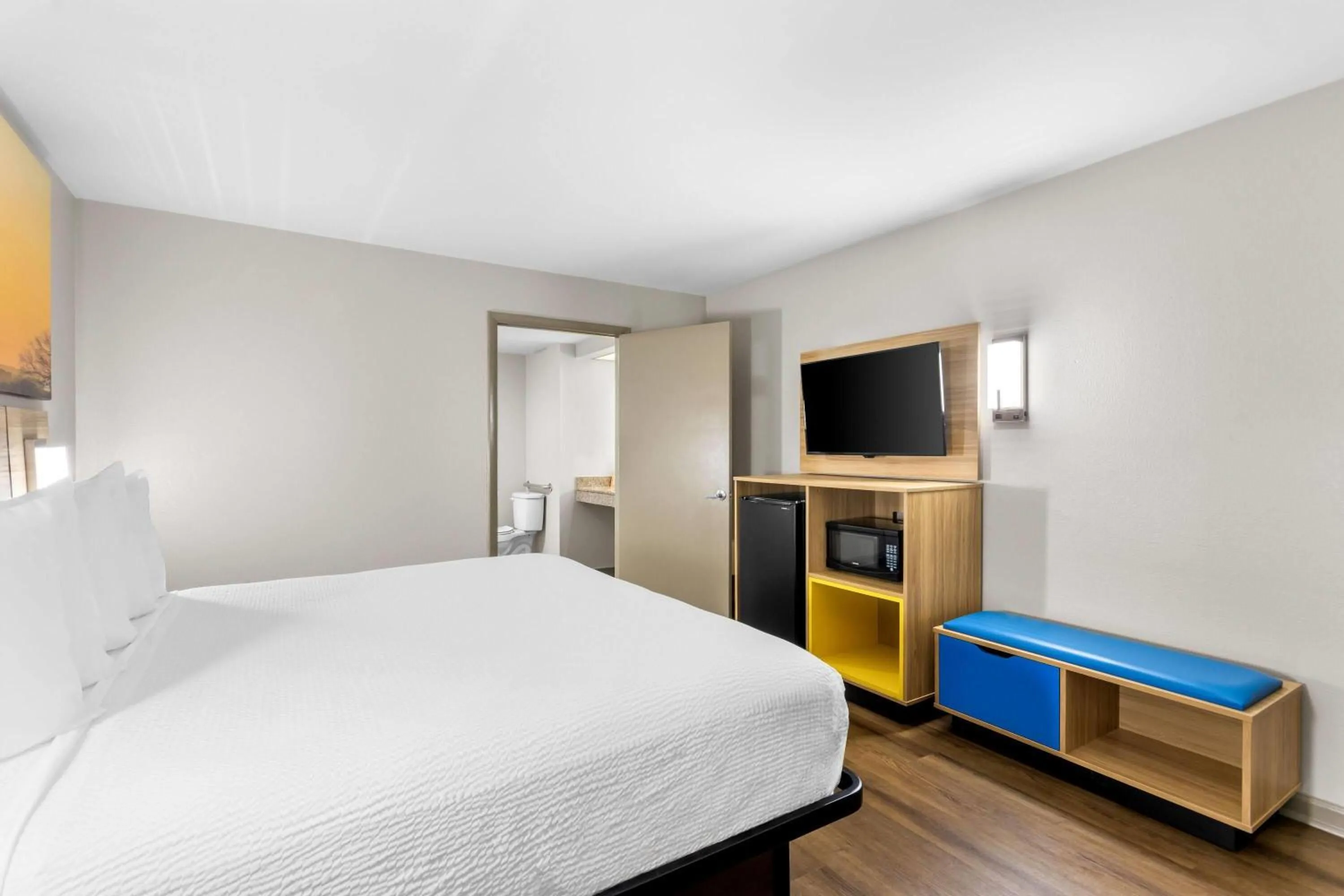 Bed in Days Inn by Wyndham Enterprise