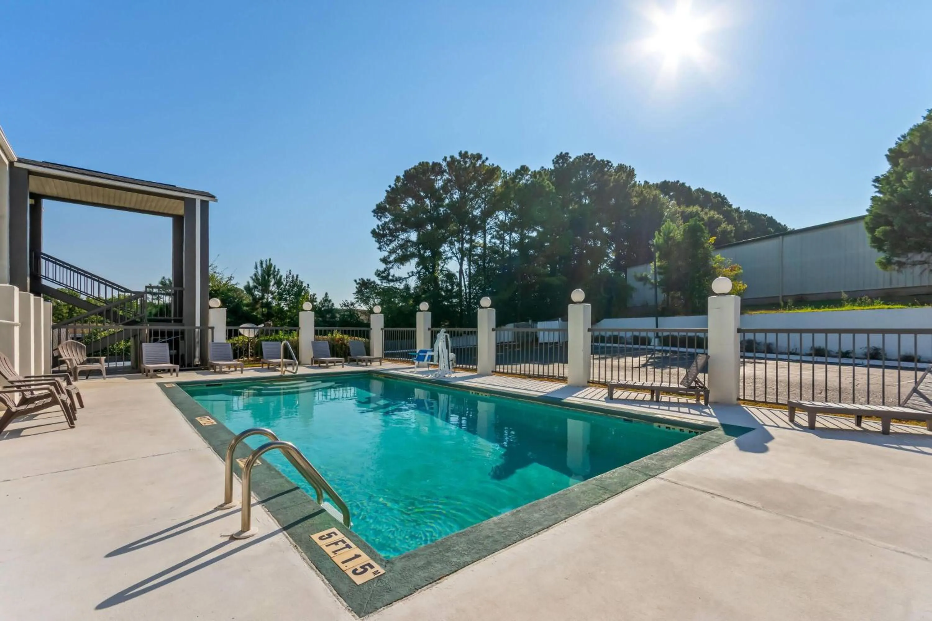 Swimming pool in Days Inn by Wyndham Enterprise