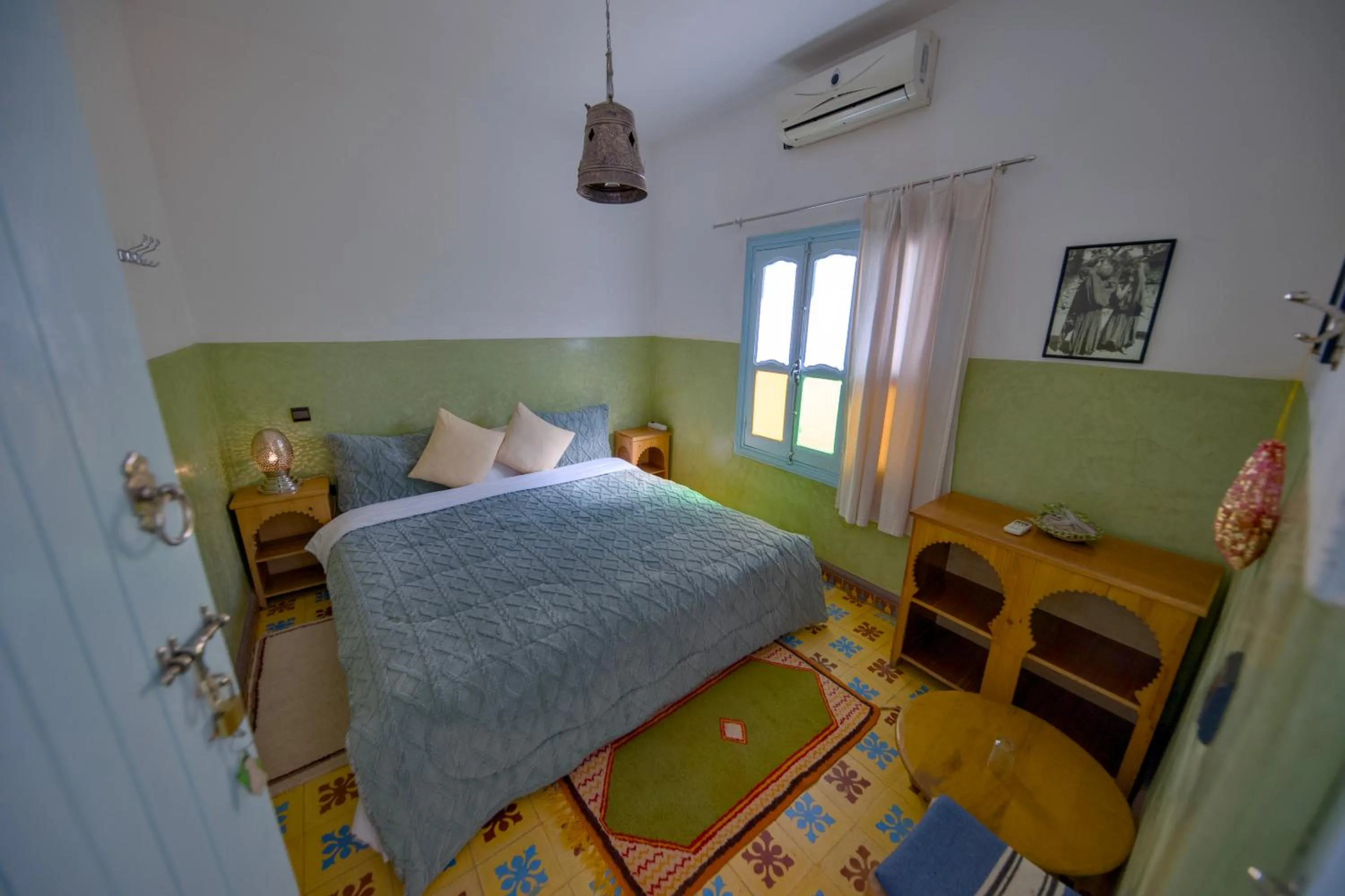 Bed in Maison d'hôtes Dar Farhana