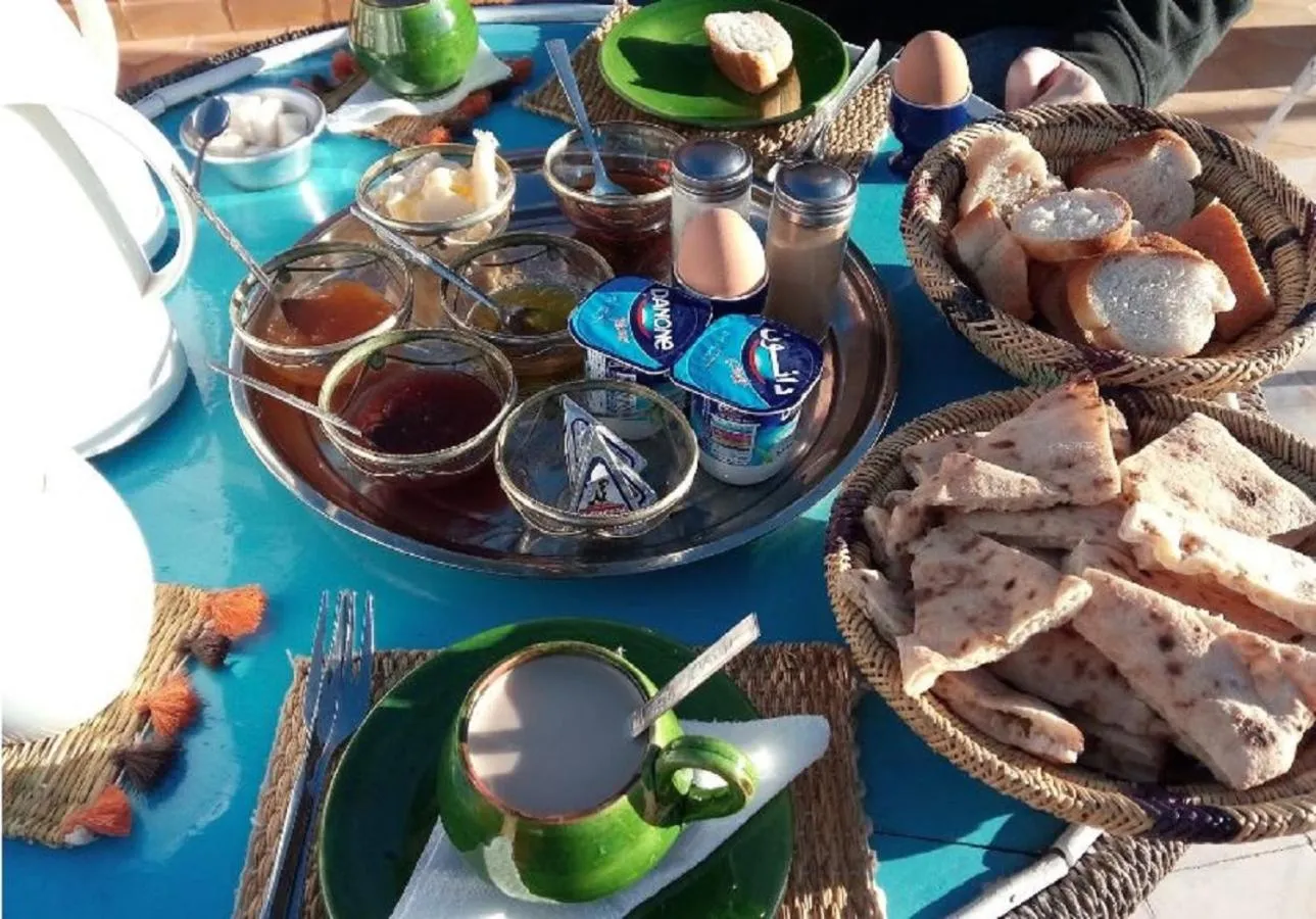 Breakfast in Maison d'hôtes Dar Farhana