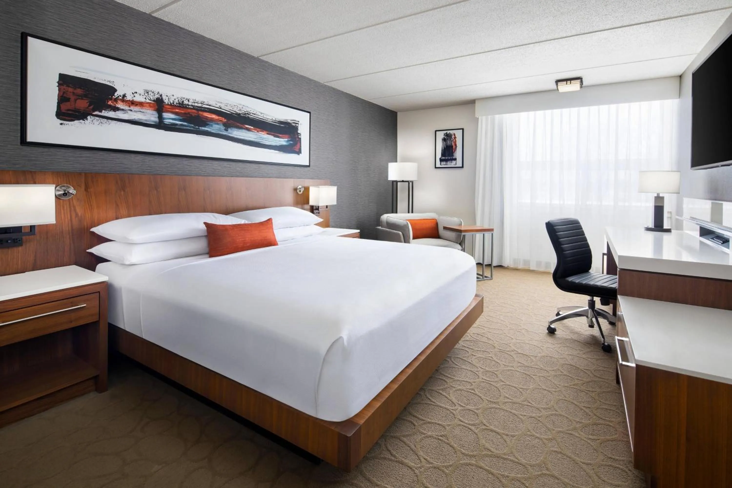Bedroom, Bed in Delta Hotels by Marriott Green Bay