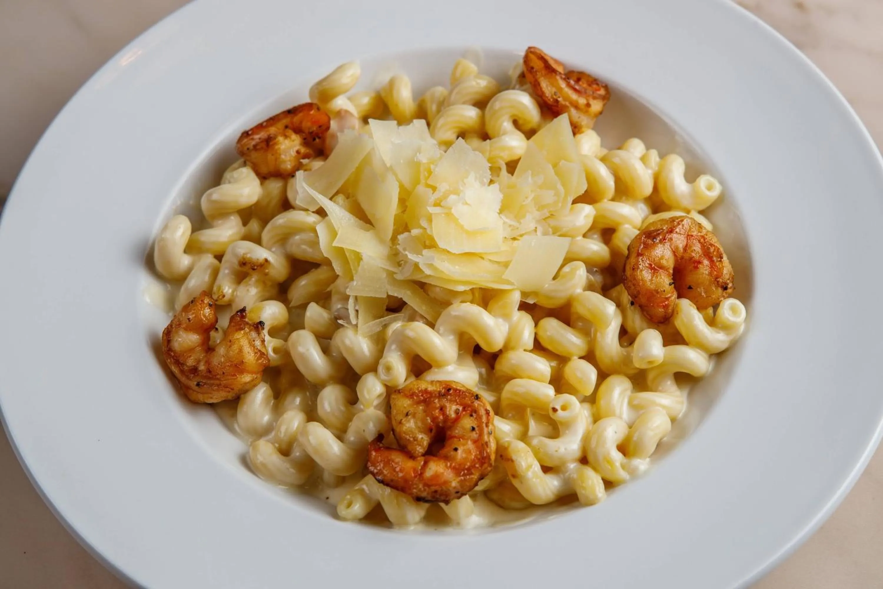 Lounge or bar in Delta Hotels by Marriott Green Bay