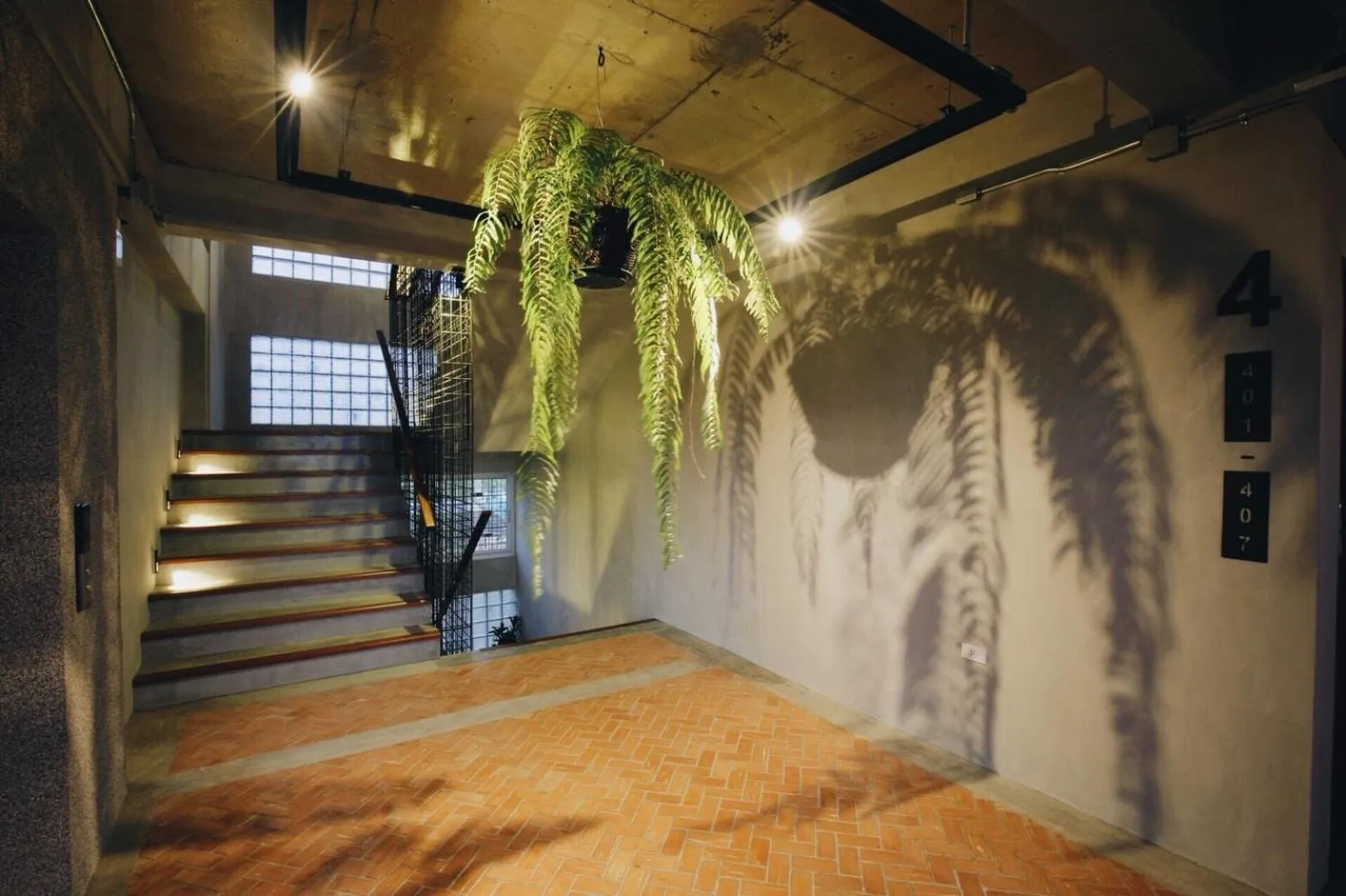 Property building in Laekhon Nonbai