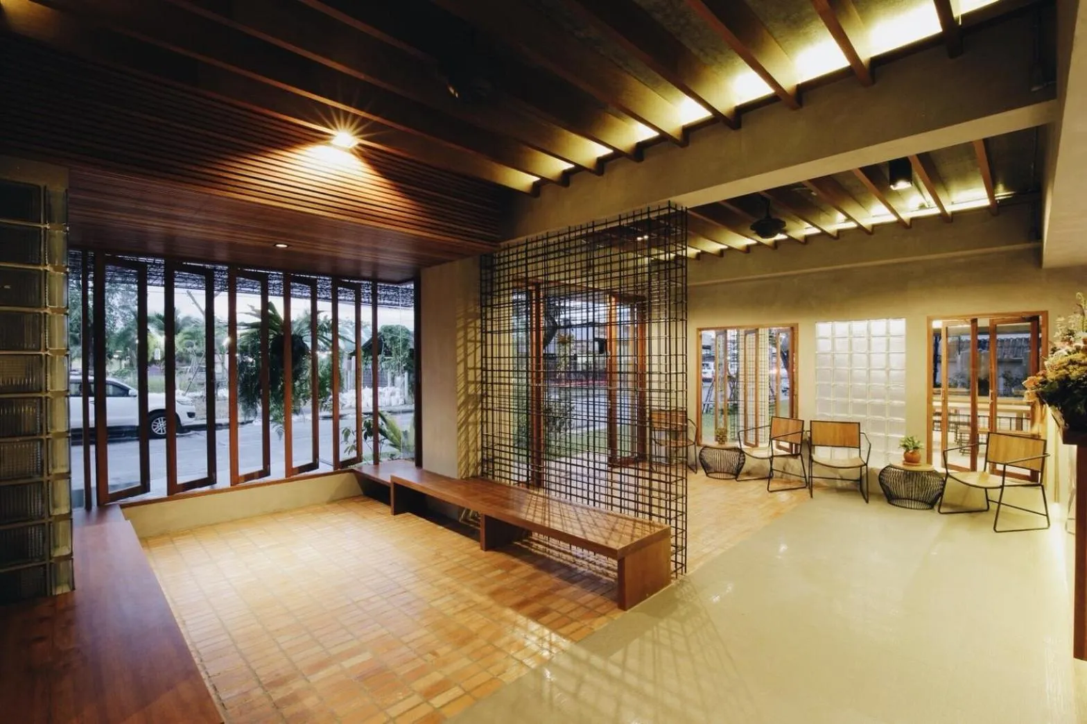 Property building in Laekhon Nonbai