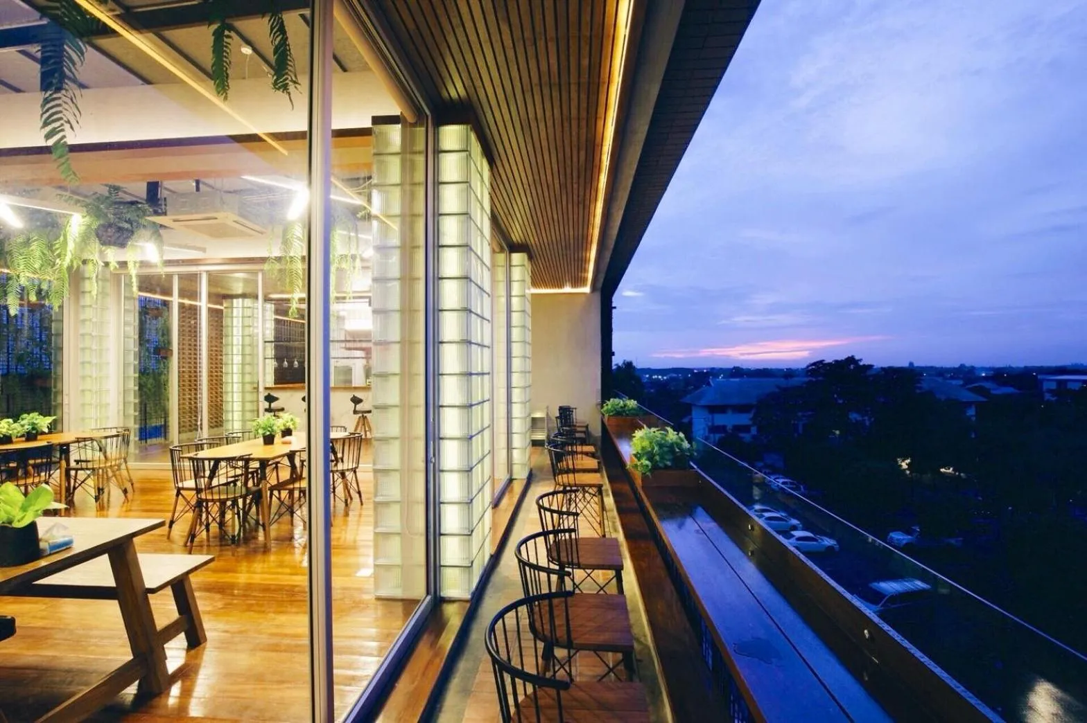 Property building in Laekhon Nonbai