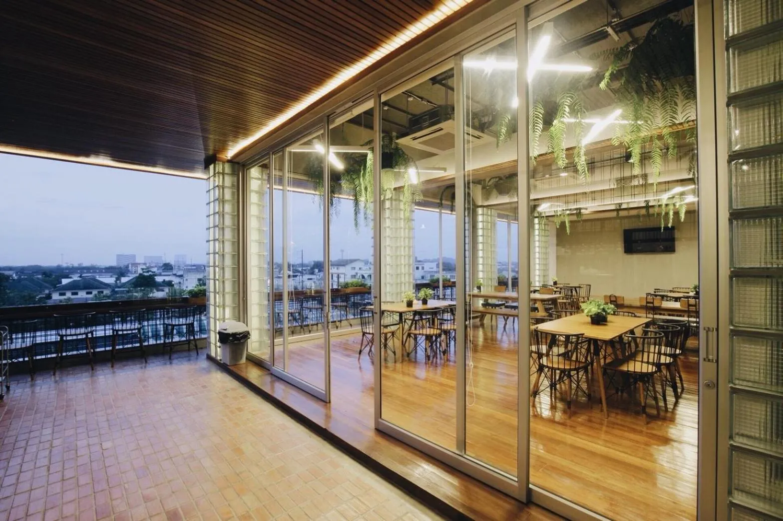 Property building in Laekhon Nonbai