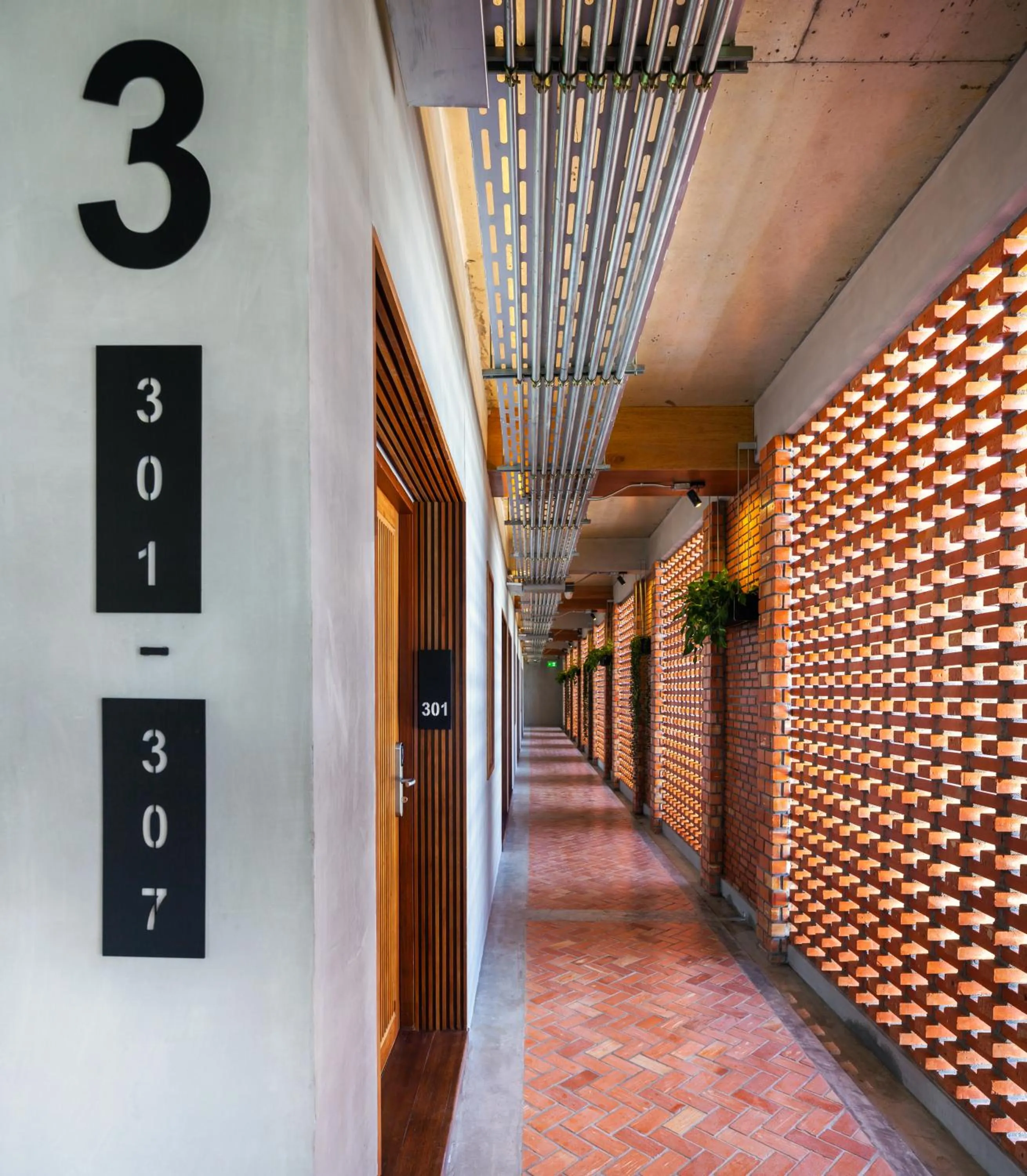 Facade/entrance in Laekhon Nonbai