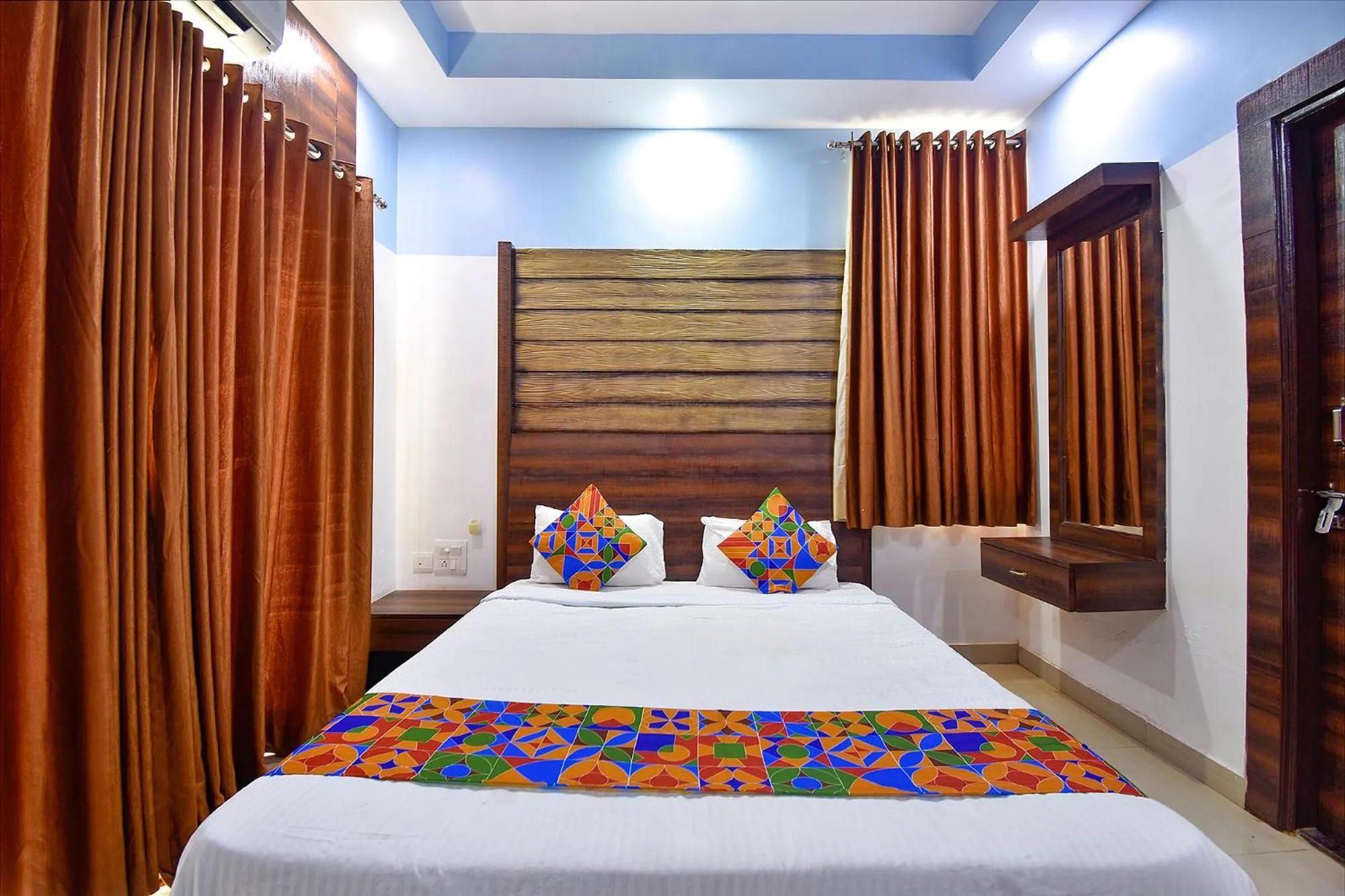 Bed in FabHotel Ocean View Apartment - Dabolim