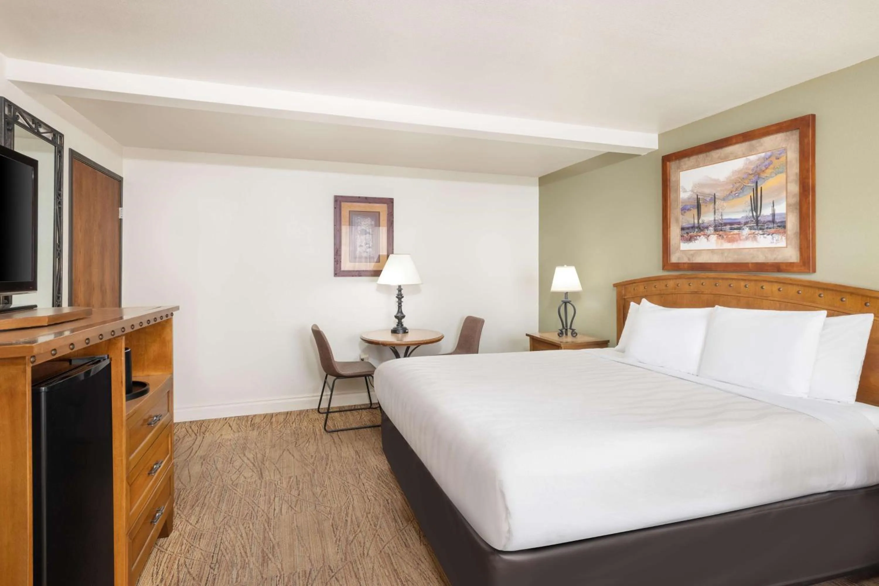 Bedroom, Bed in Best Western Red Hills