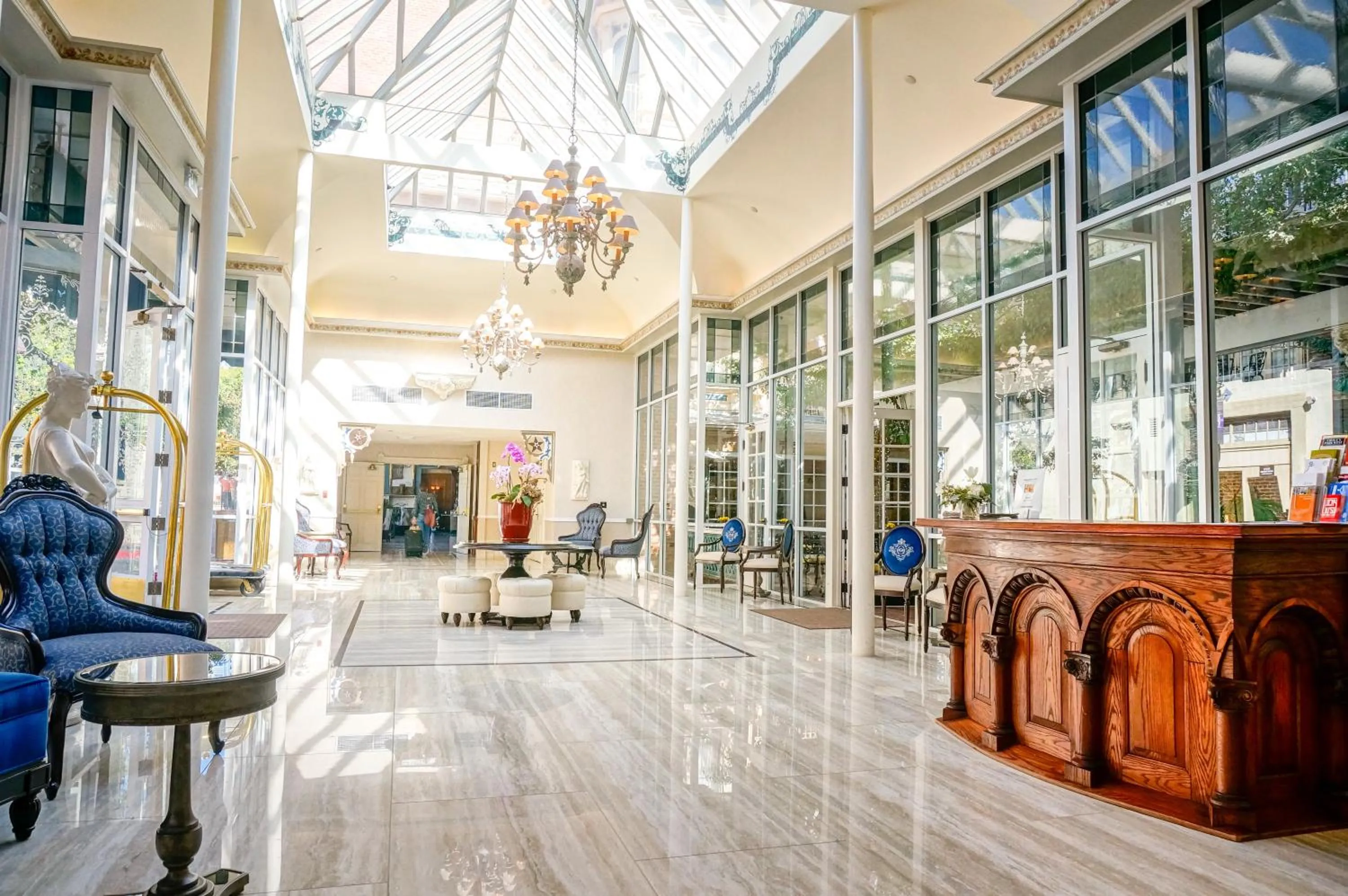 Lobby or reception in Horton Grand Hotel