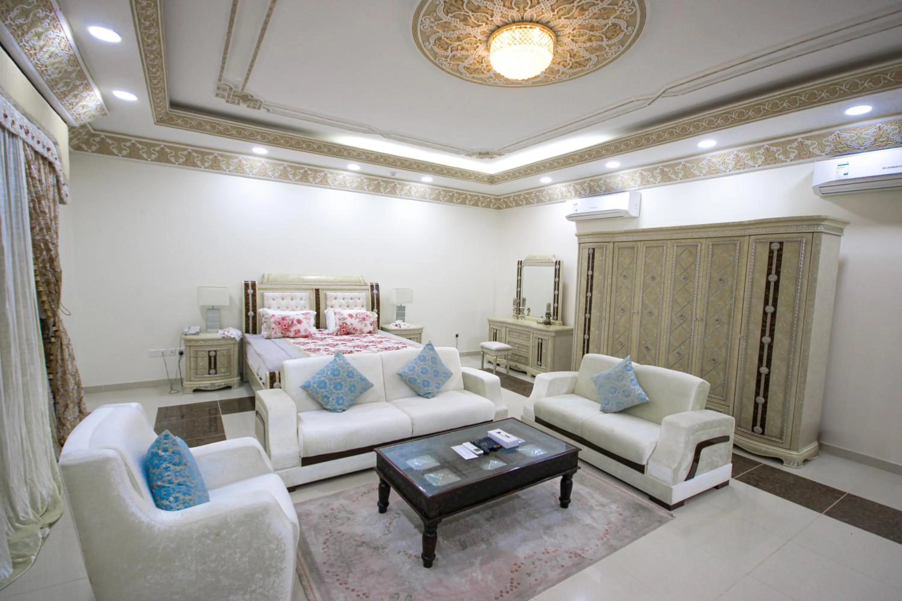 Bedroom, Bed in Al Bada Hotel and Resort