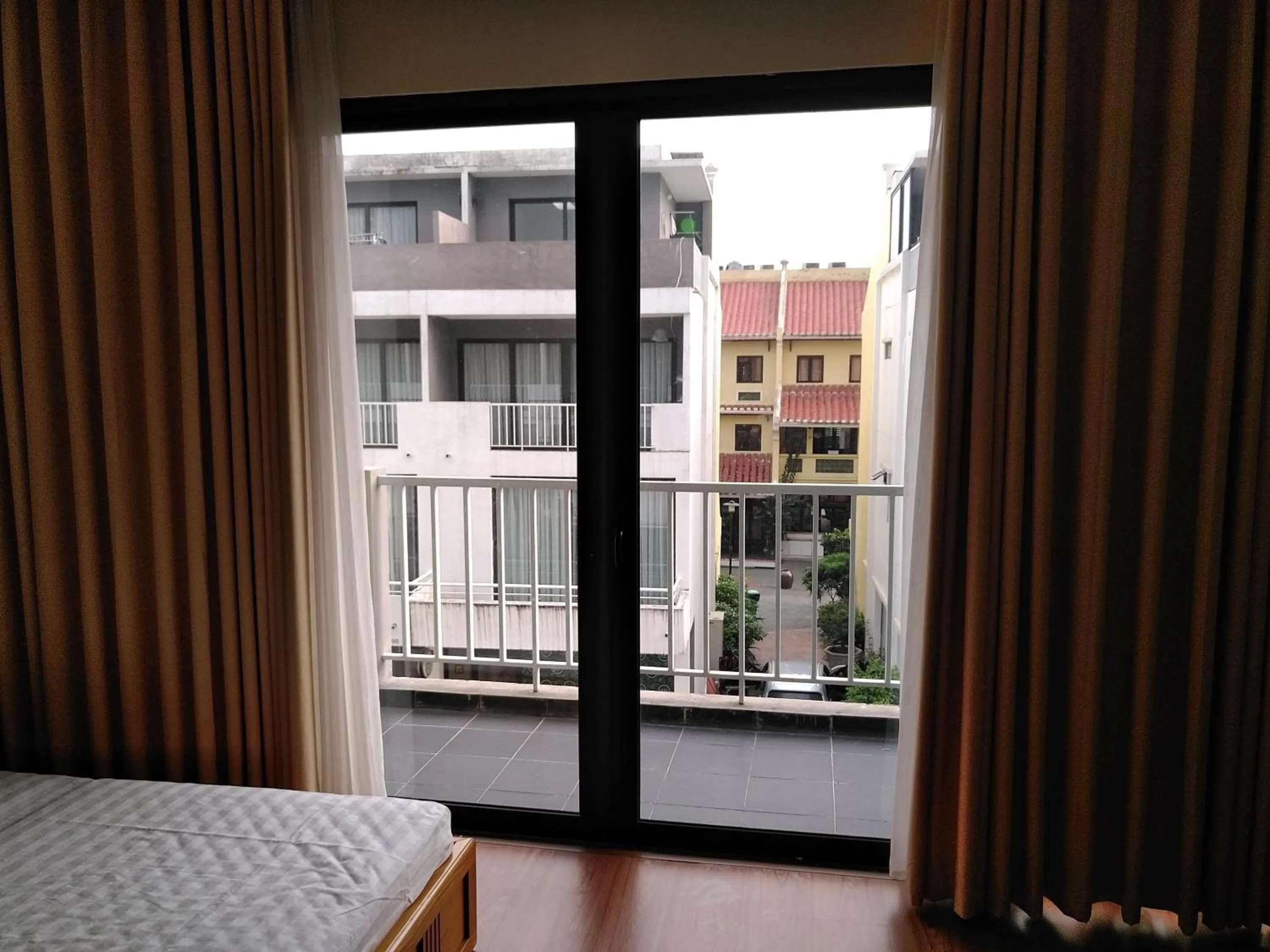 Bed in Halong And Me