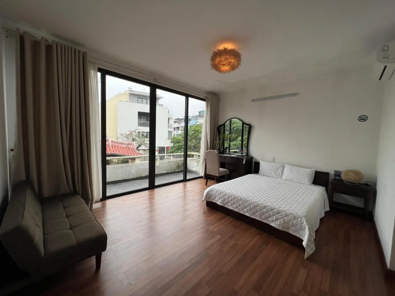 Bed in Halong And Me