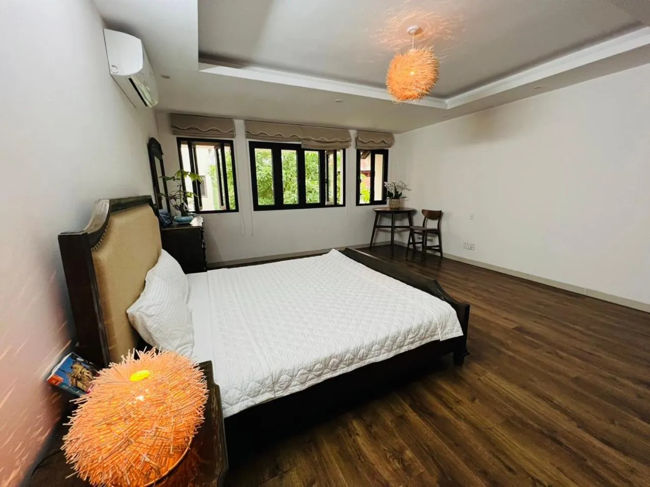 Bed in Halong And Me