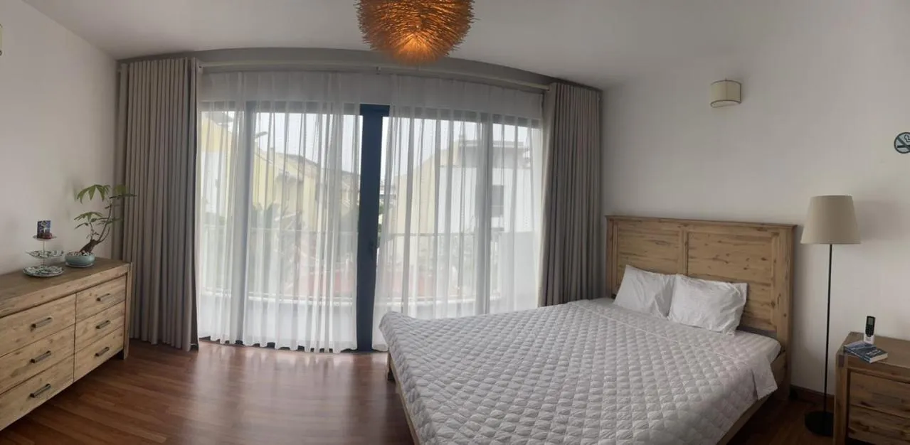 Bed in Halong And Me