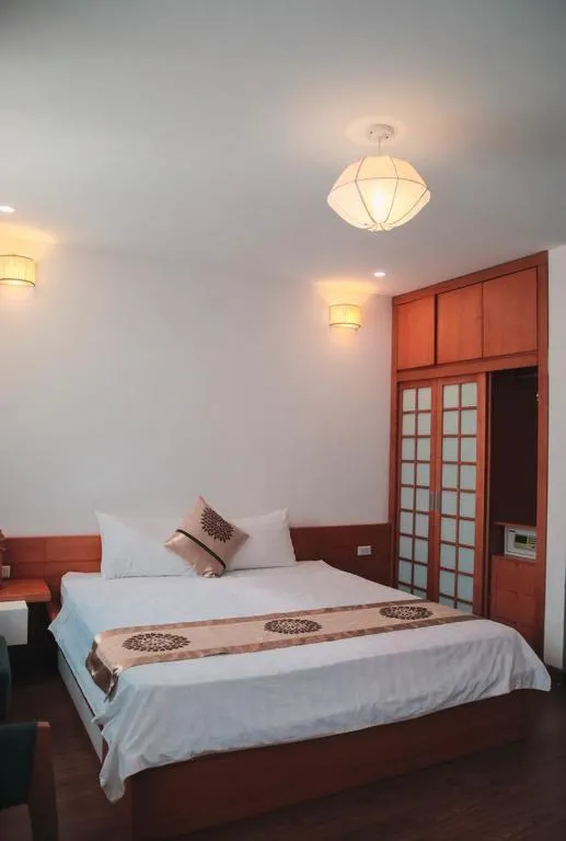 Bed in Halong And Me