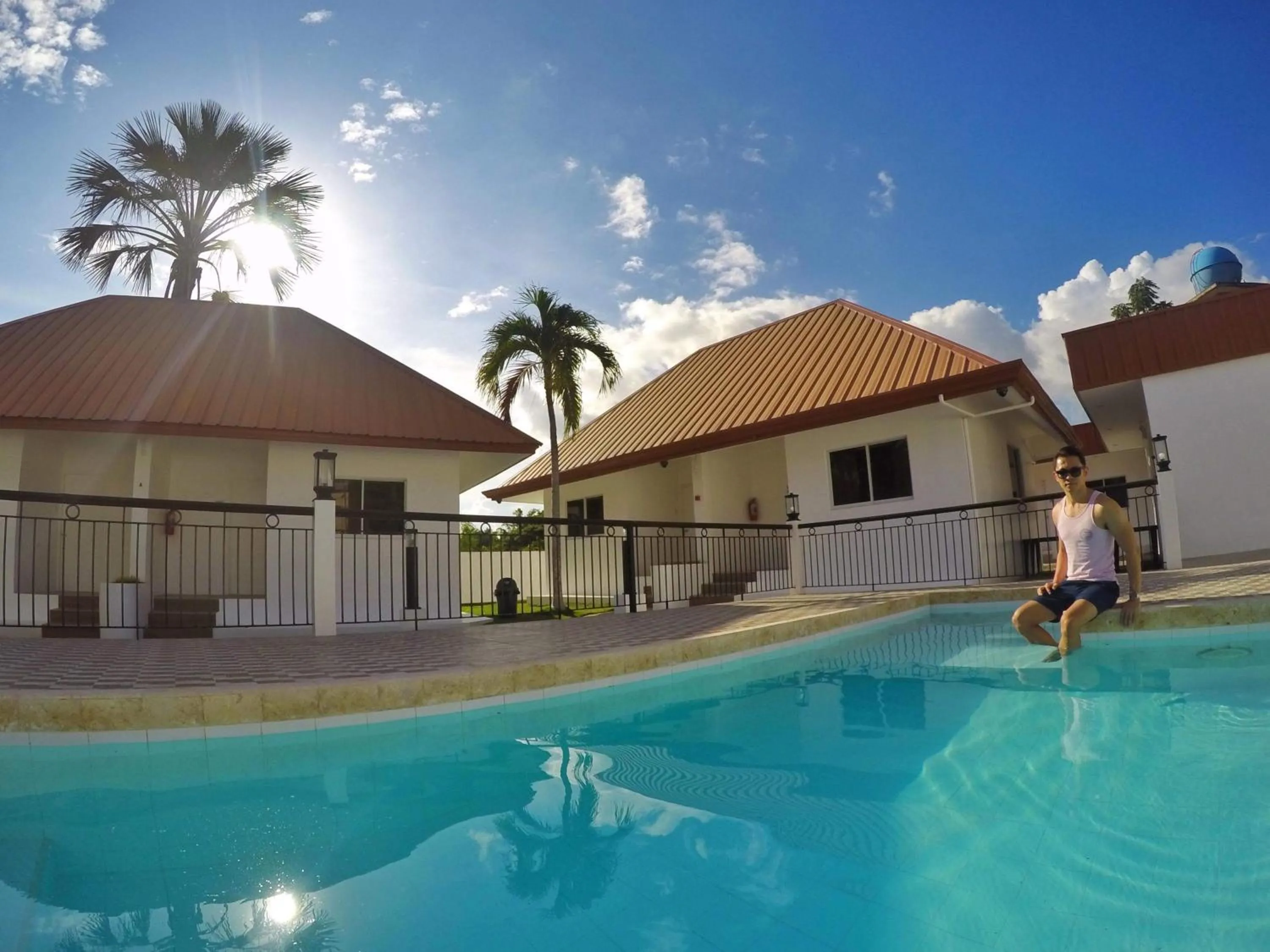 Heartland Hotel Serviced Rooms & Apartments.