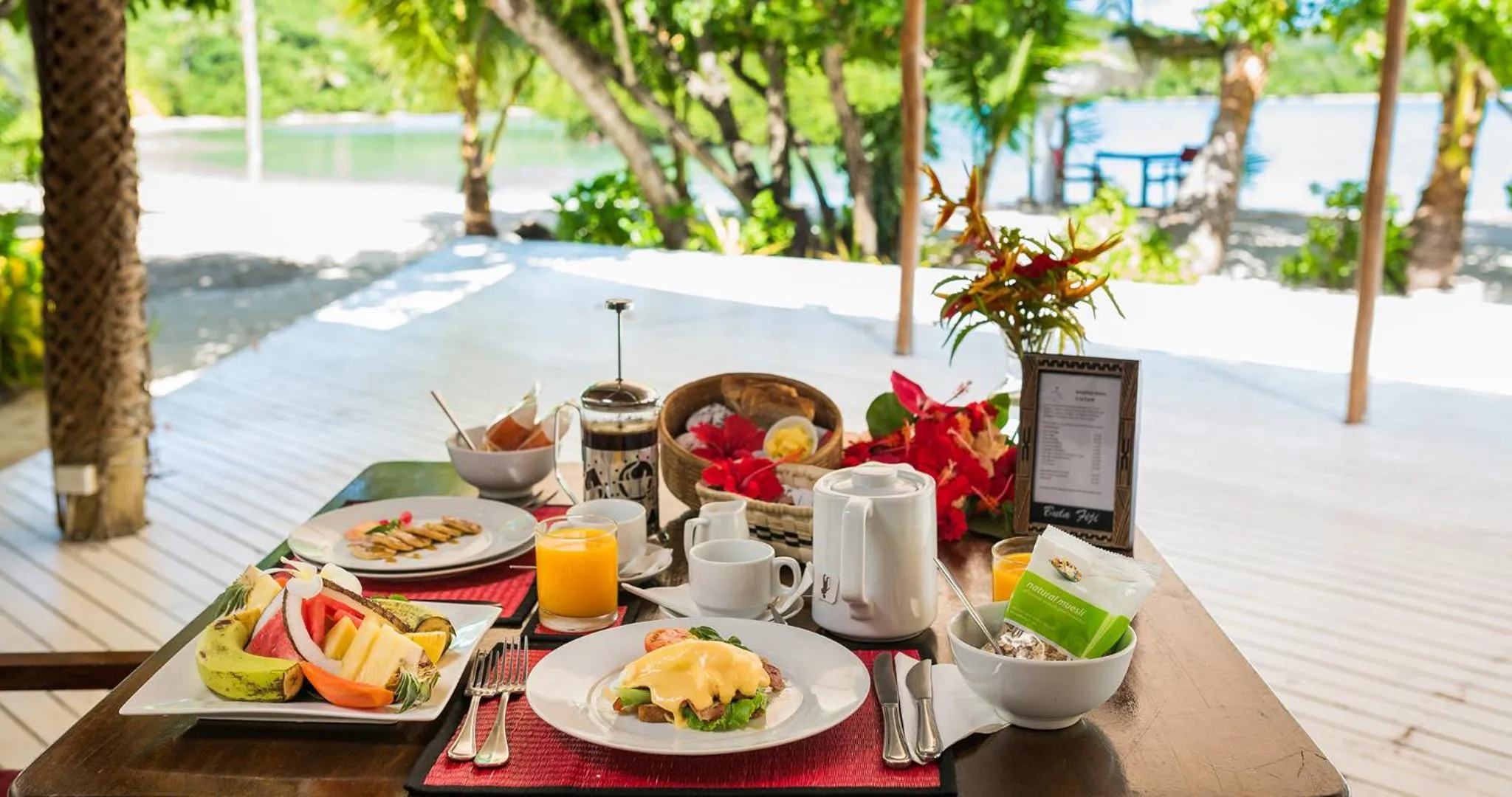 Restaurant/places to eat in Navutu Stars Resort