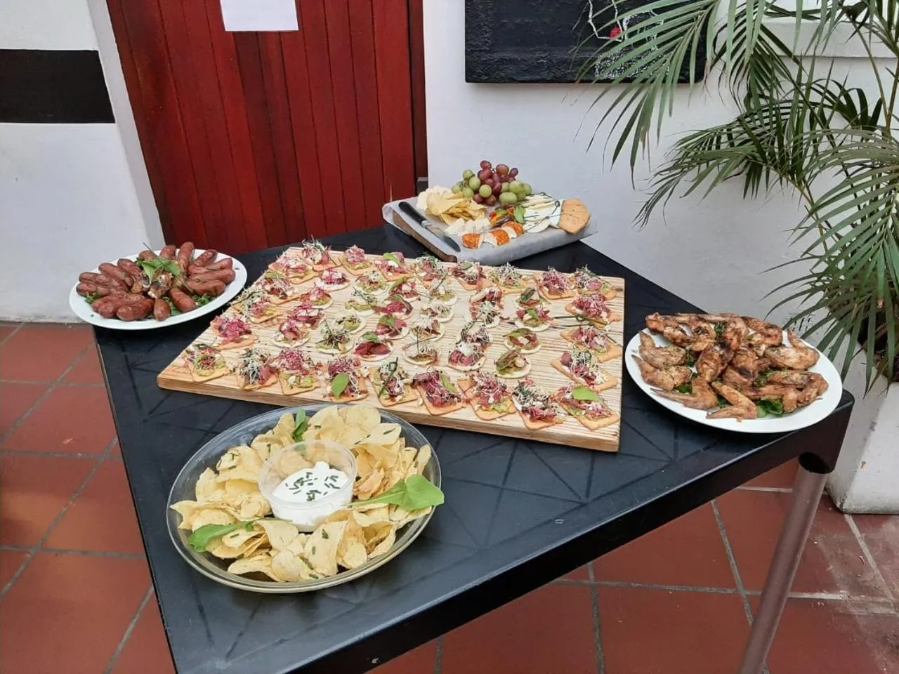 Entertainment in Zebra Crossing Backpacker