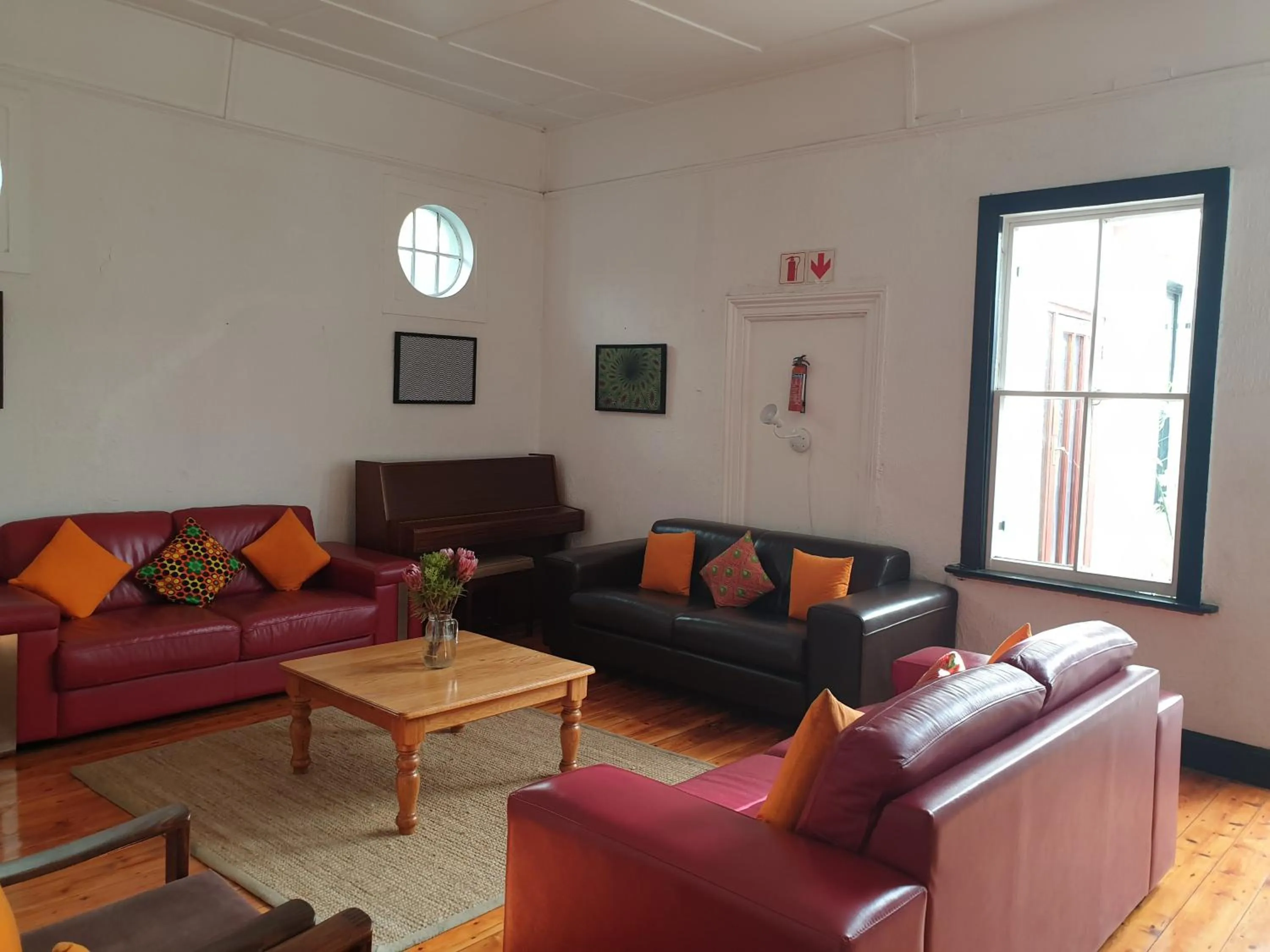 Living room in Zebra Crossing Backpacker