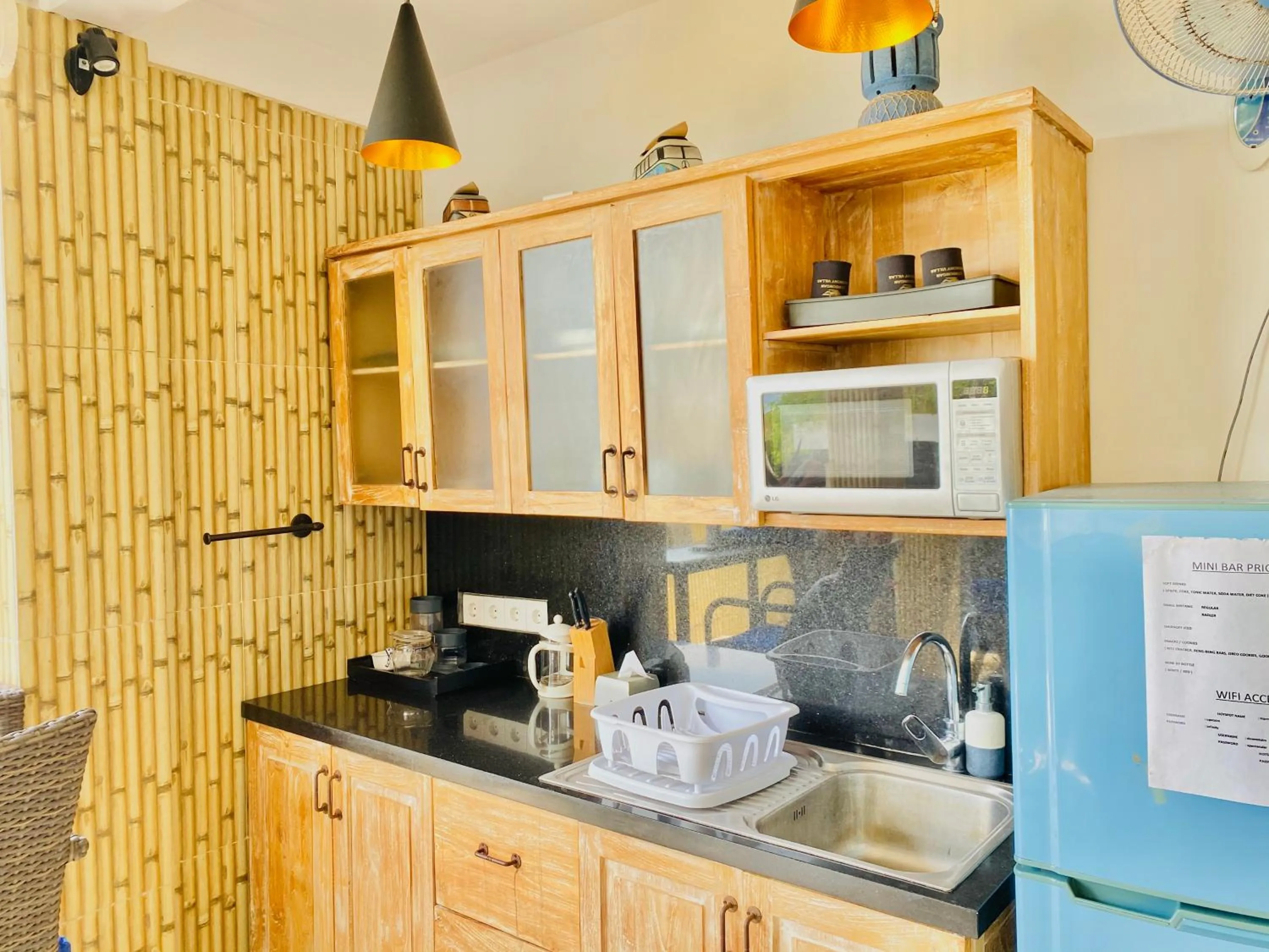 Kitchen or kitchenette in Lembongan Harmony Villas