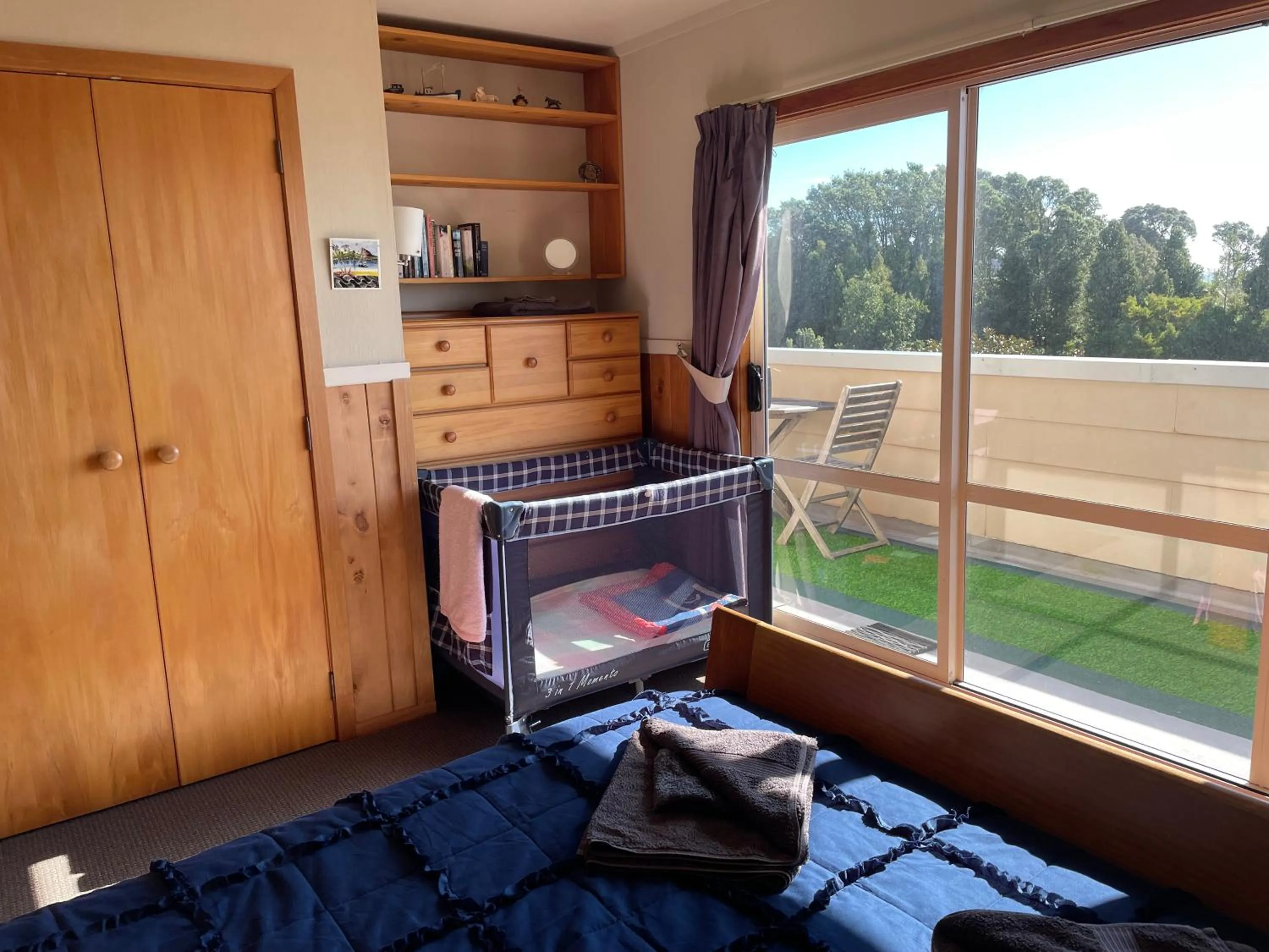 Balcony/Terrace, Bed in 49 on Jans Beach Break