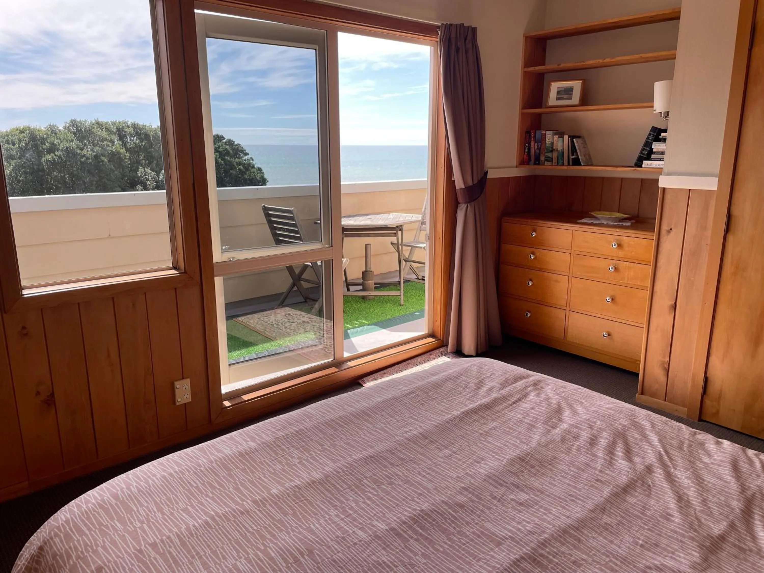 Balcony/Terrace, Bed in 49 on Jans Beach Break