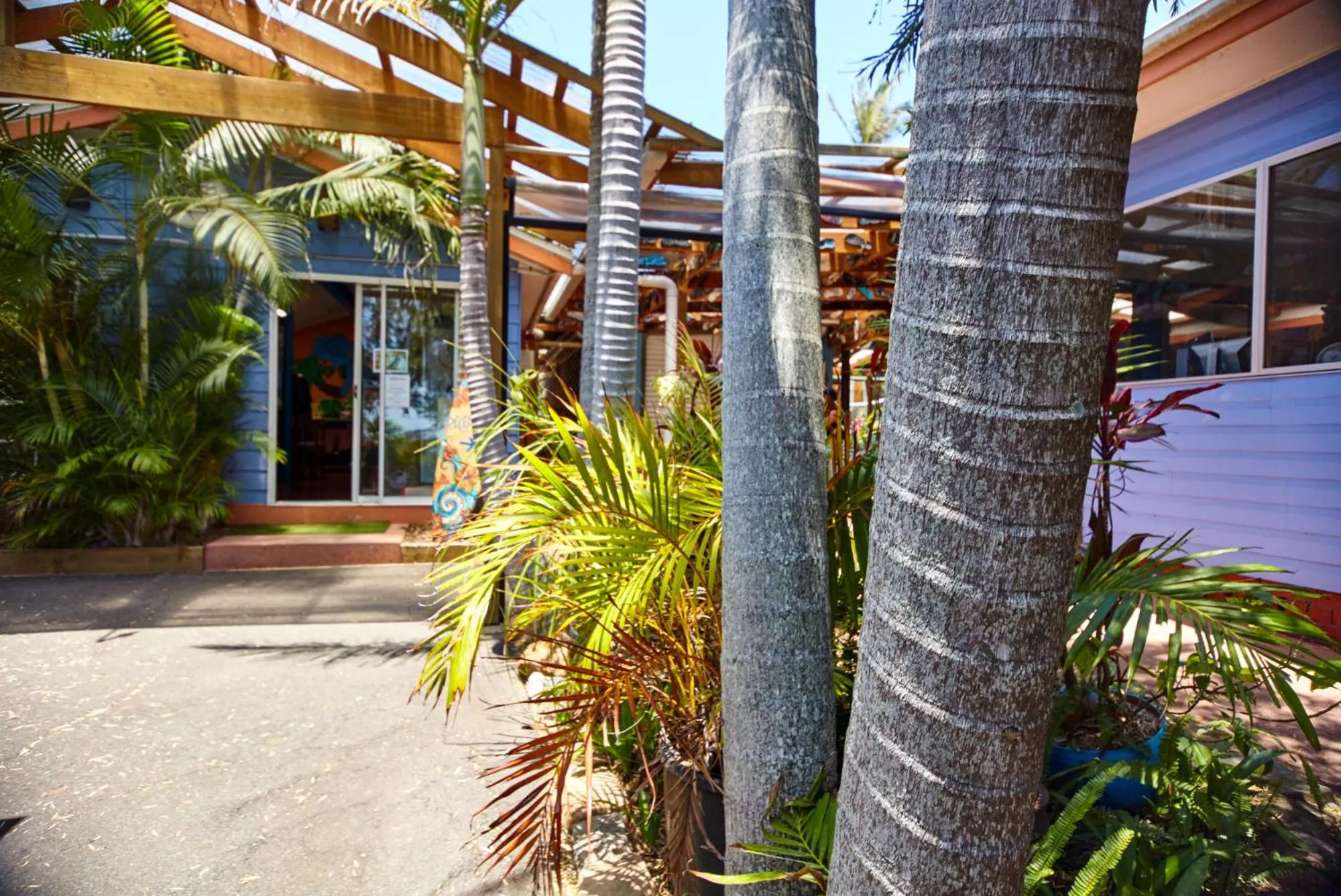 Facade/entrance in Ozzie Pozzie Backpackers