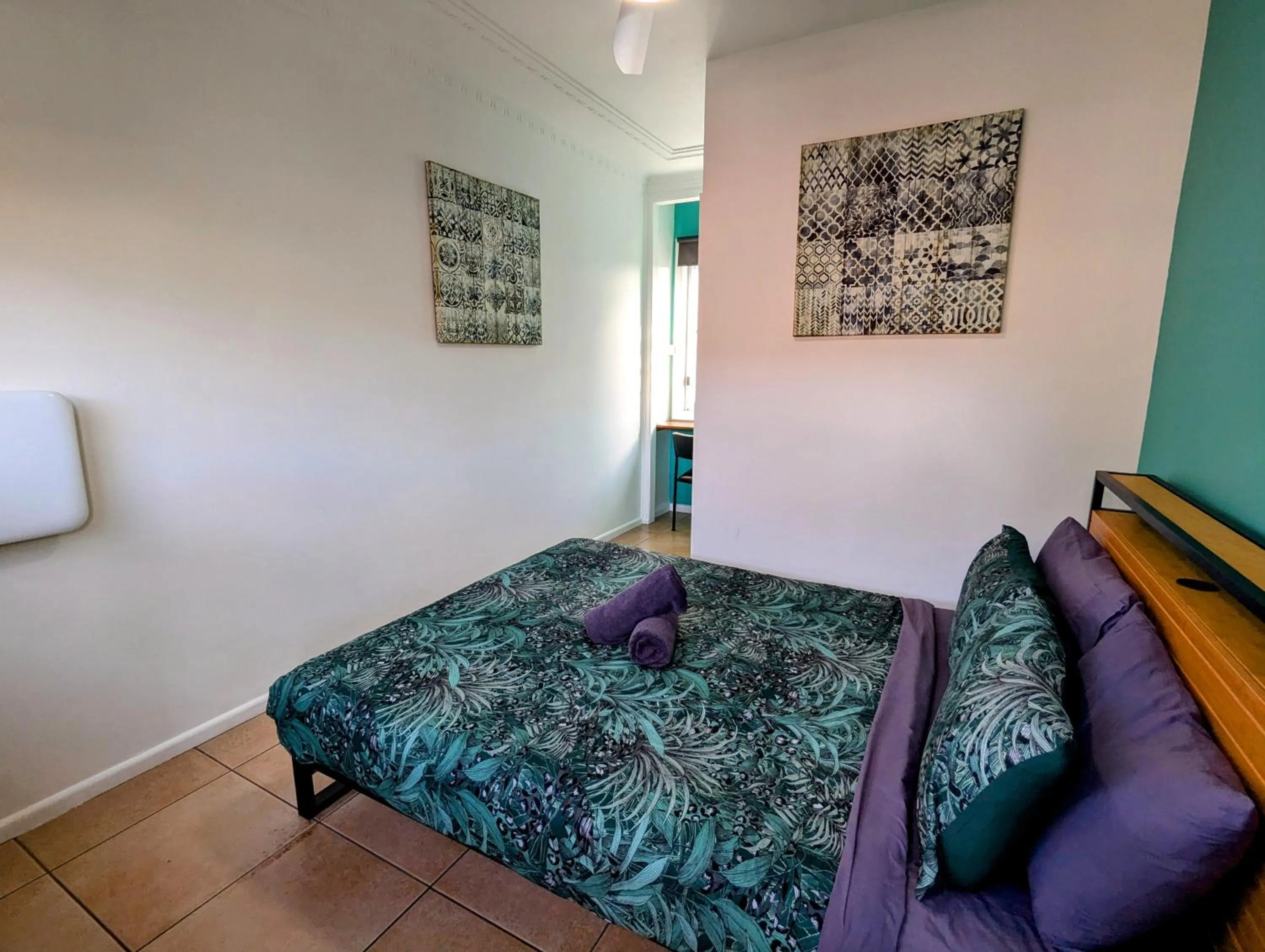 Photo of the whole room, Bed in Ozzie Pozzie Backpackers