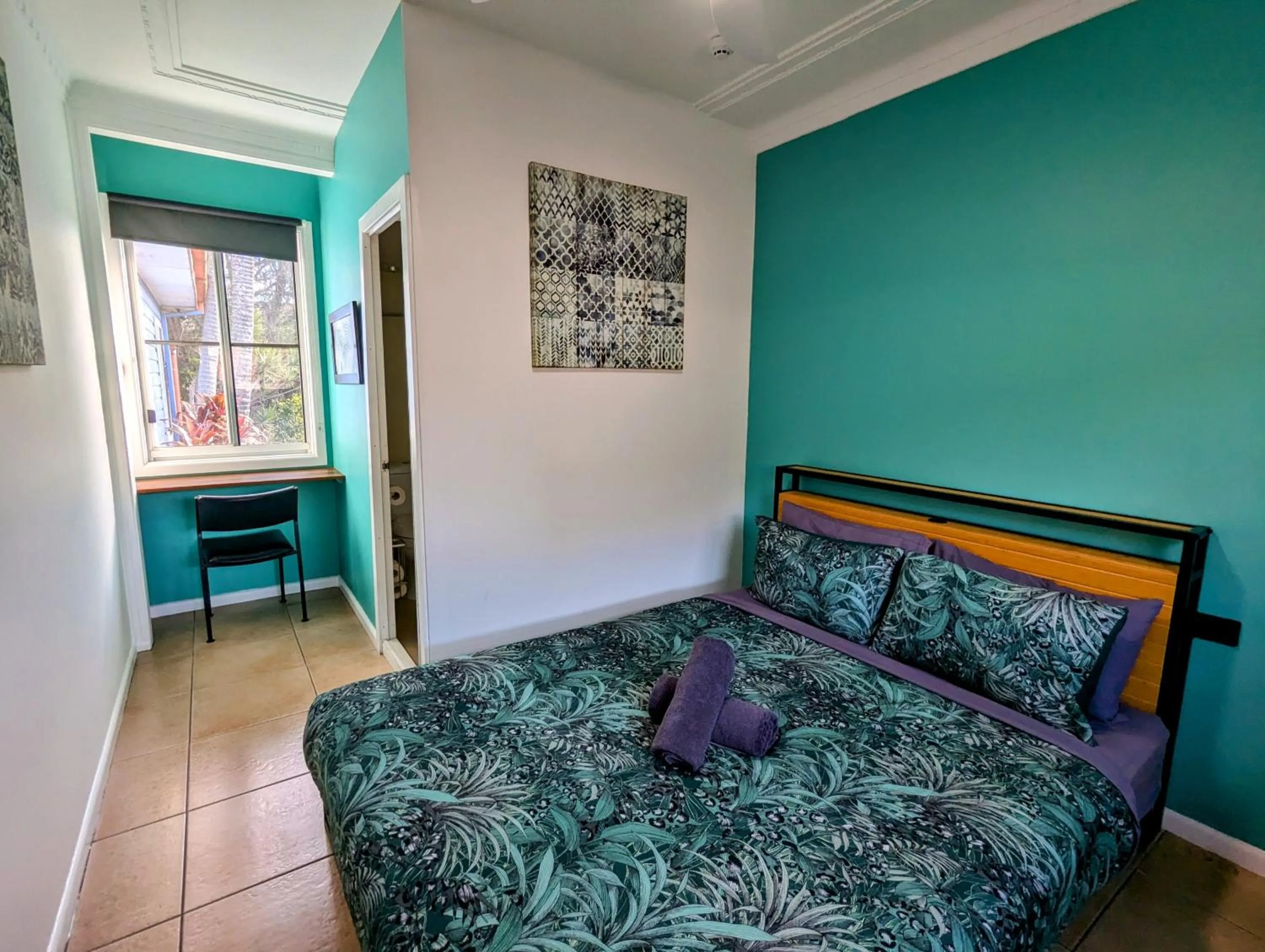 Photo of the whole room, Bed in Ozzie Pozzie Backpackers