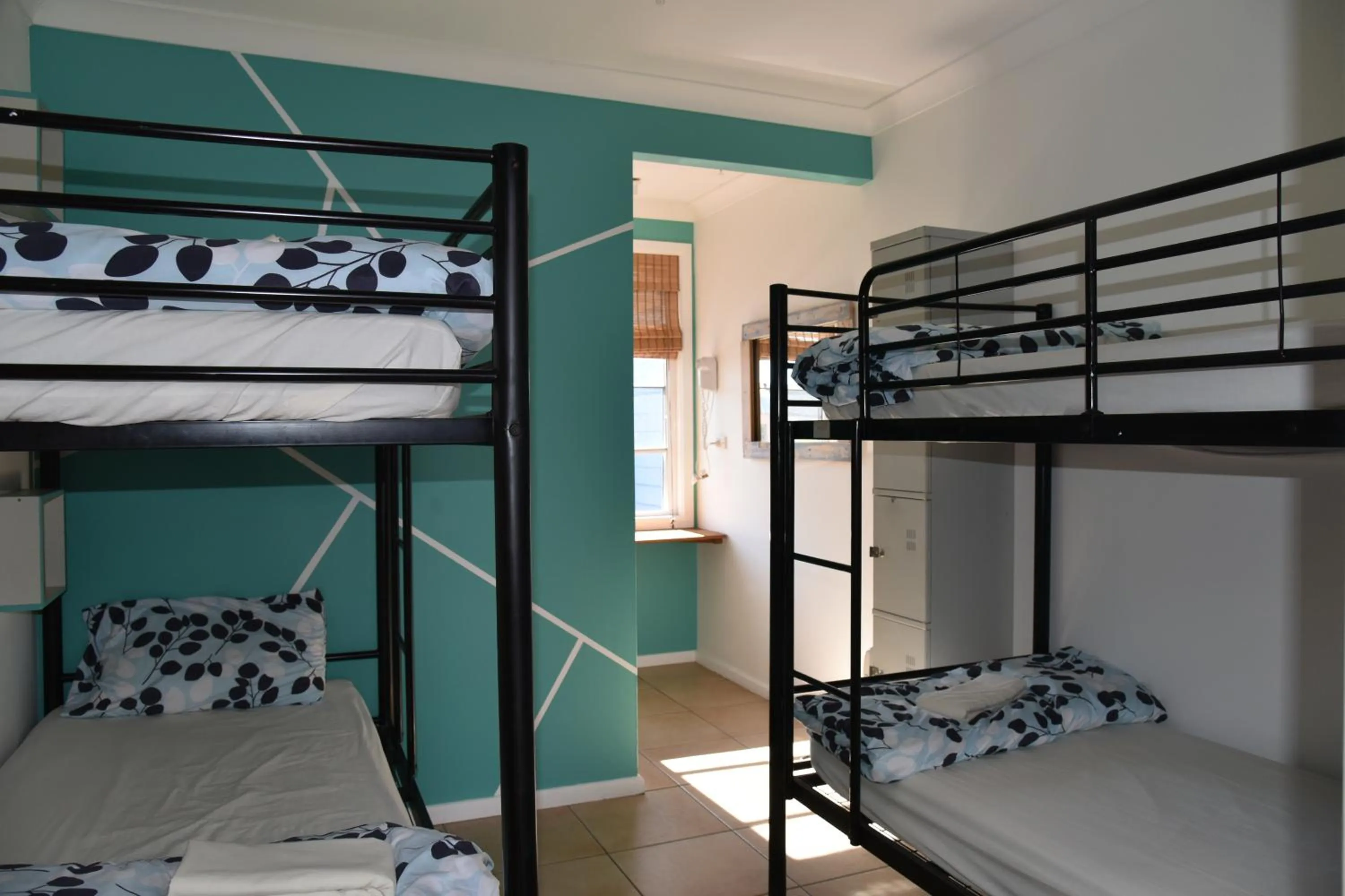 bunk bed, Bed in Ozzie Pozzie Backpackers