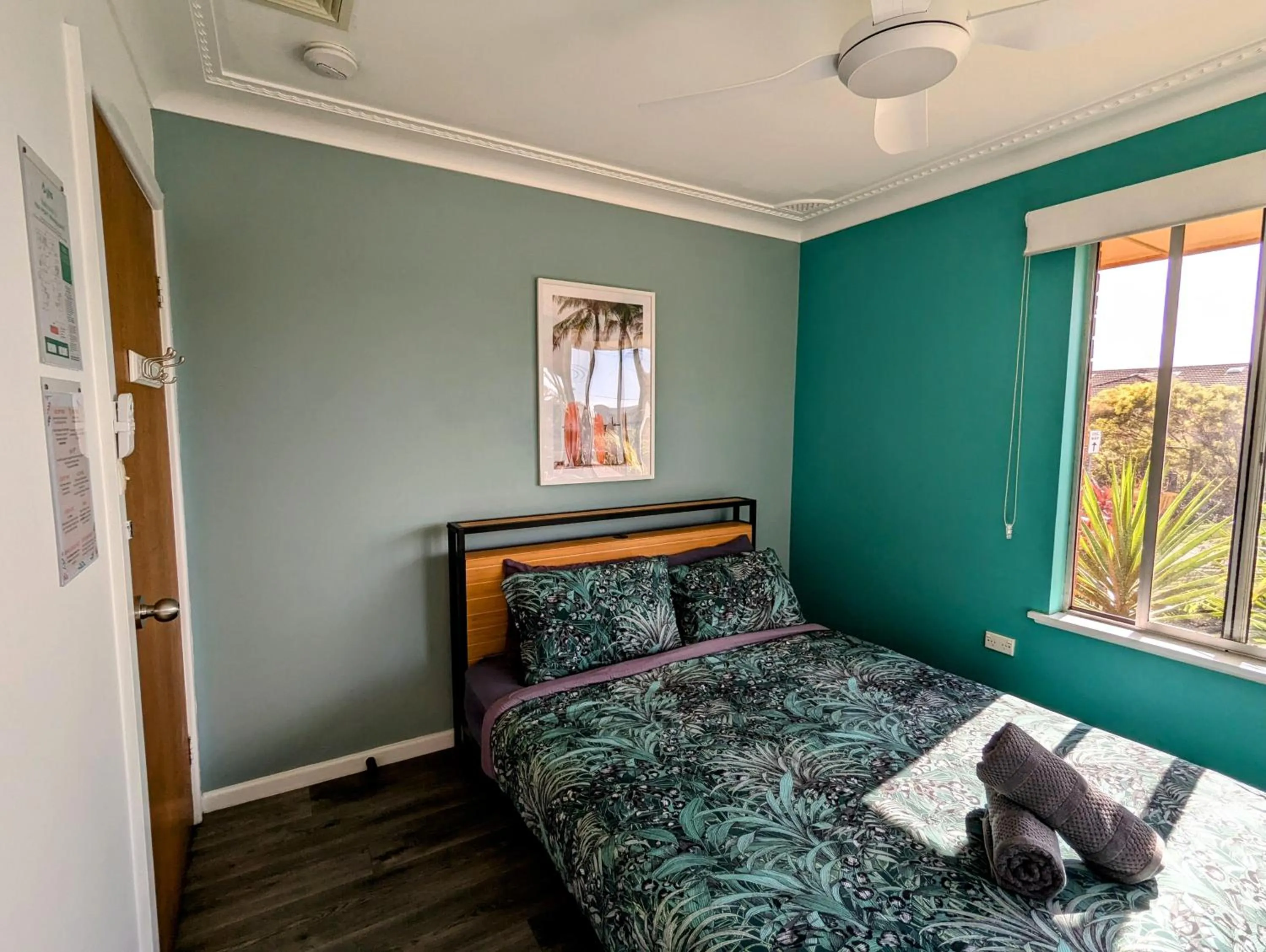 Photo of the whole room, Bed in Ozzie Pozzie Backpackers