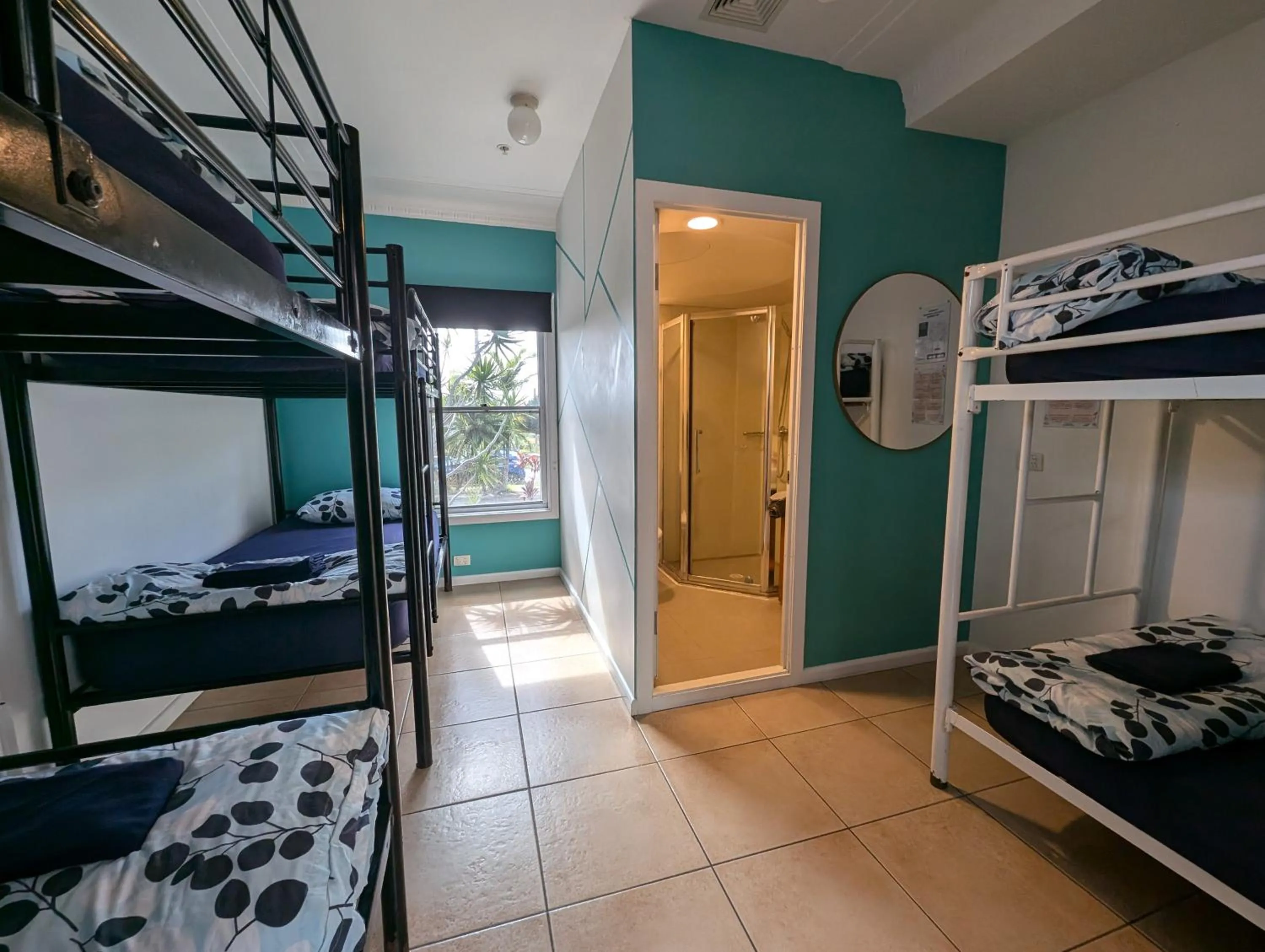 Bedroom, Bed in Ozzie Pozzie Backpackers