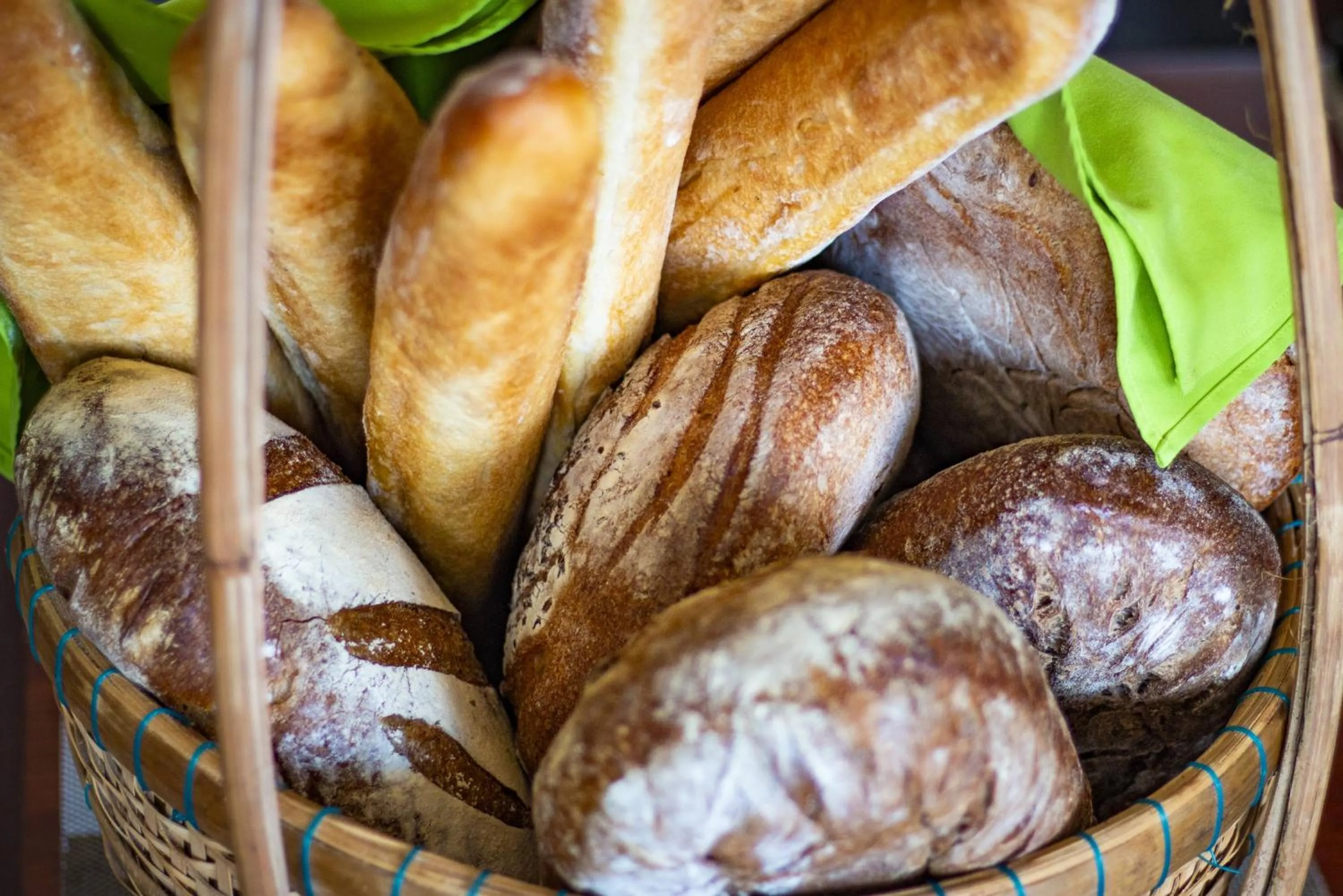 Food and drinks in Cassia Cottage Resort and Spa