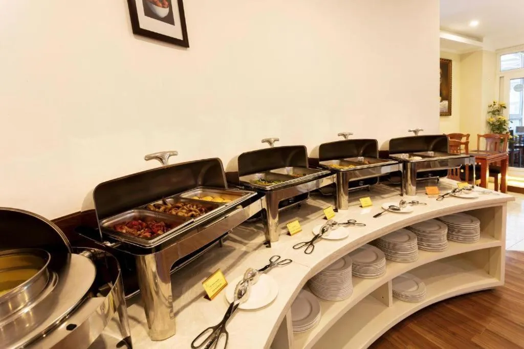 Restaurant/places to eat in A25 Hotel - 23 Quán Thánh